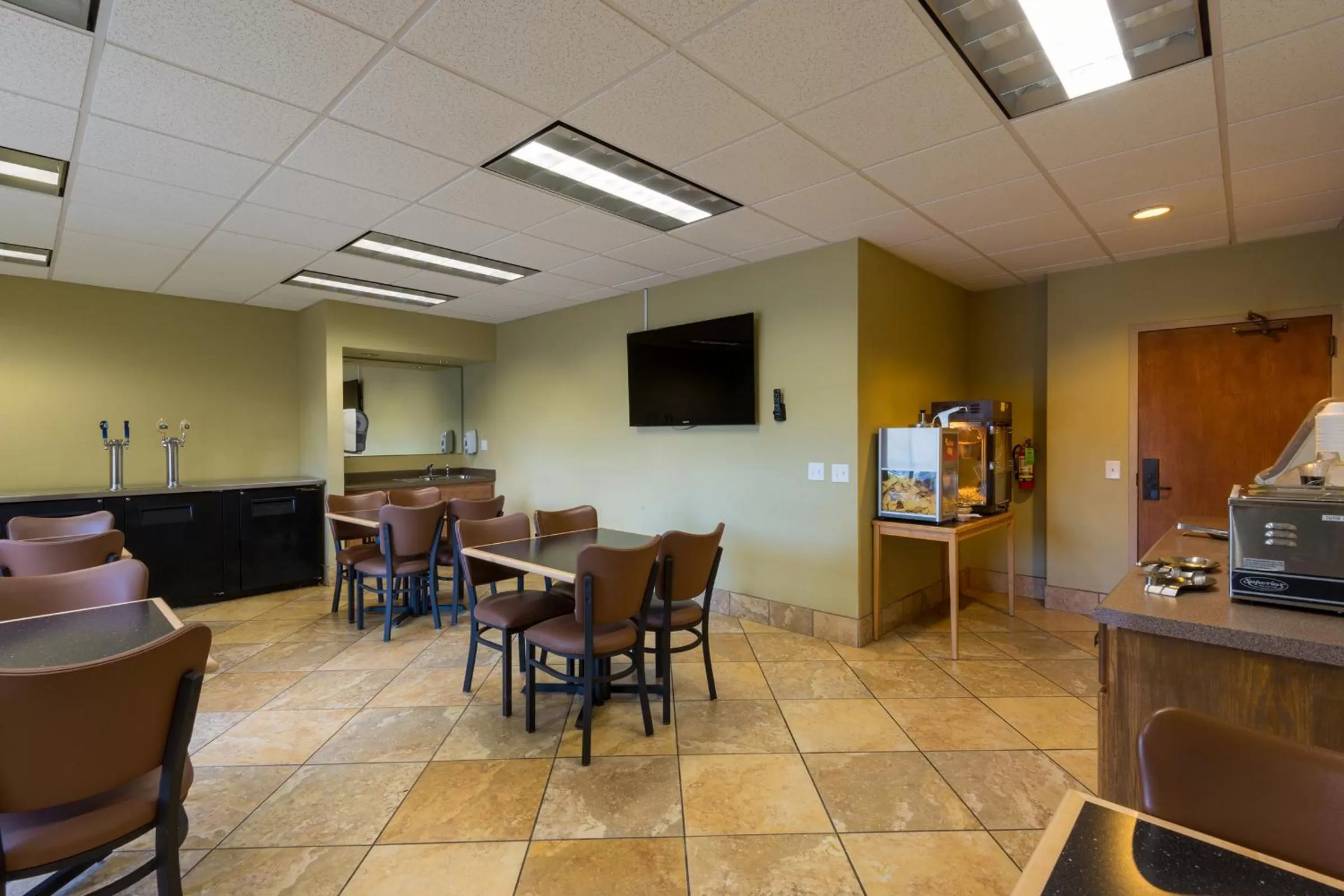 Lobby or reception in AmericInn by Wyndham Madison West