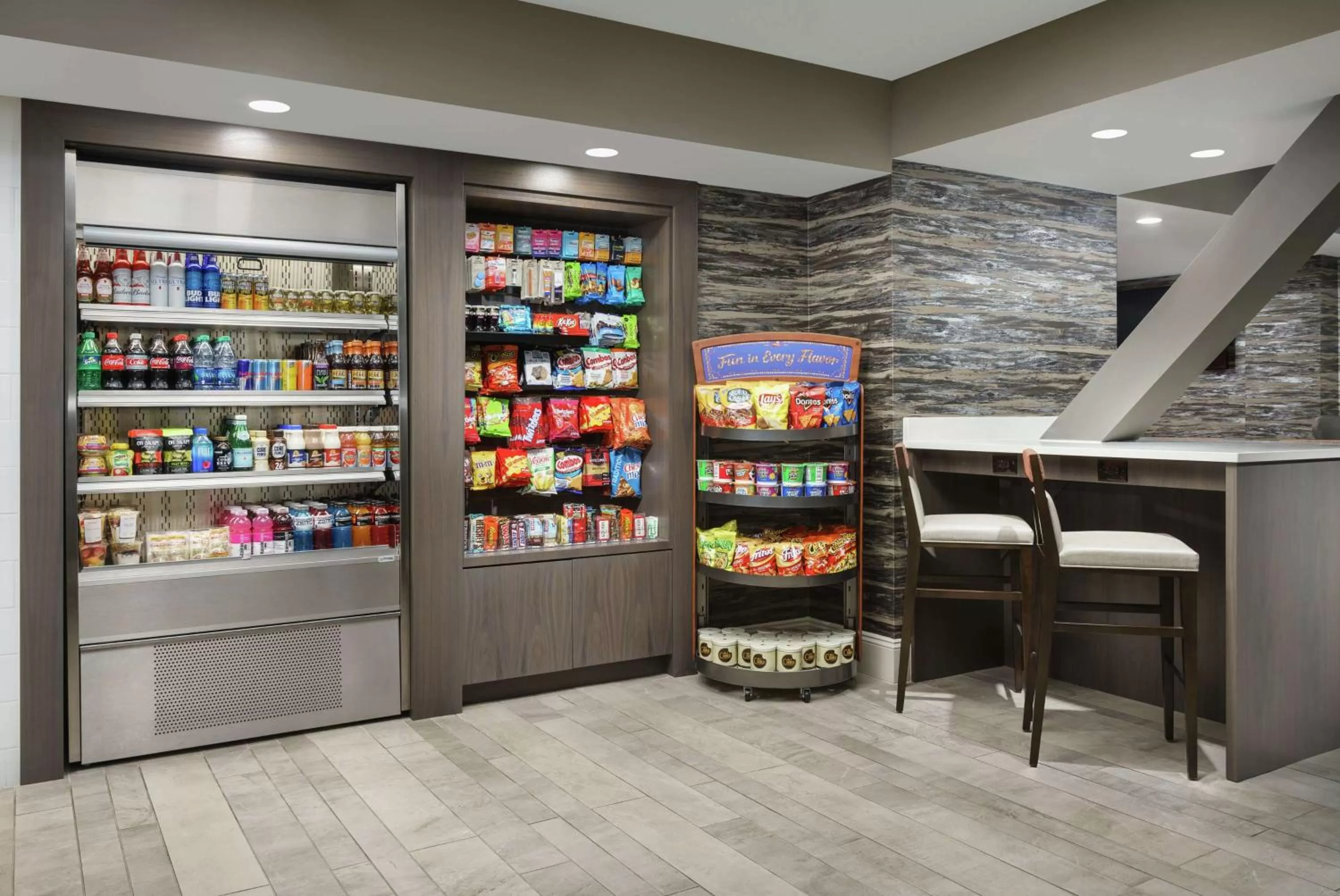 Restaurant/places to eat in DoubleTree by Hilton Orlando Airport Hotel