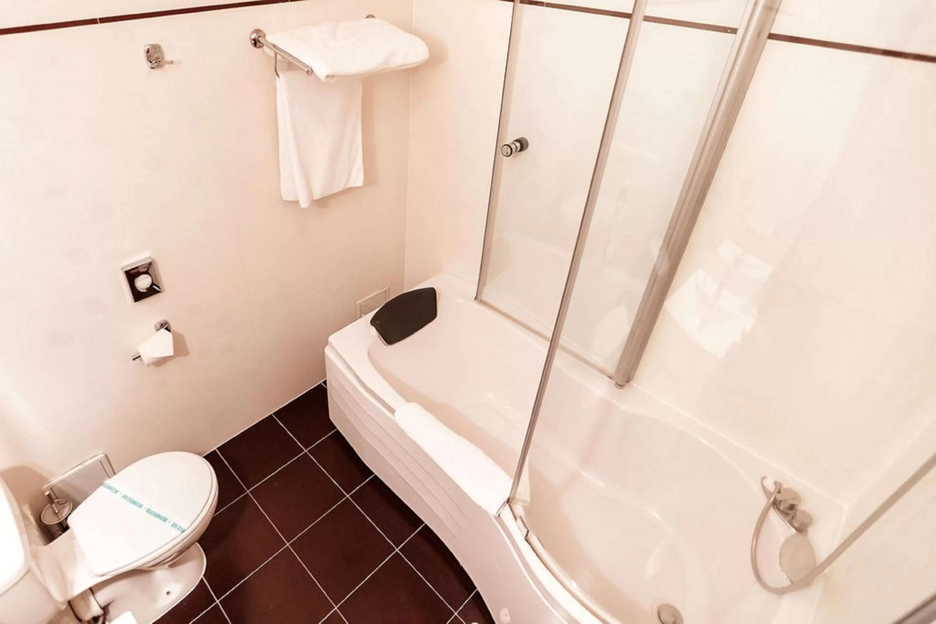 Bathroom in Best Western Plus Lido Hotel