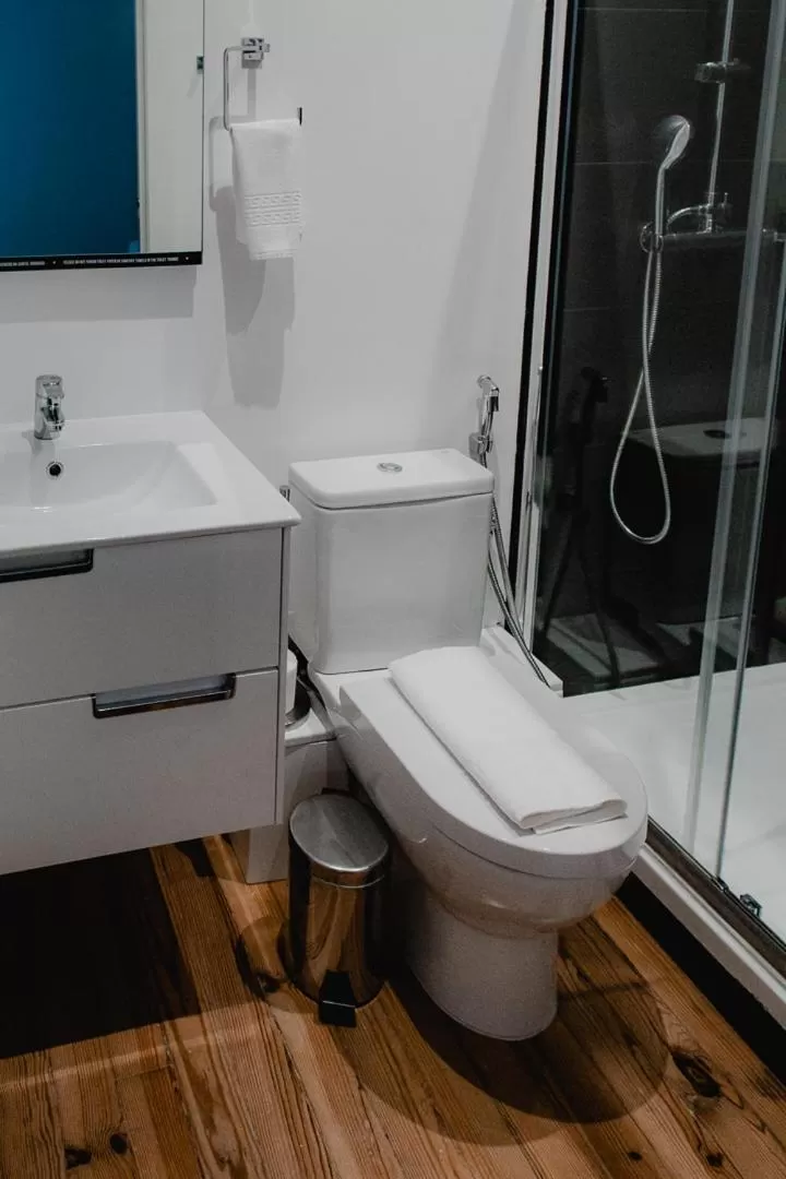 Bathroom in Le Premier Lisbon Suites