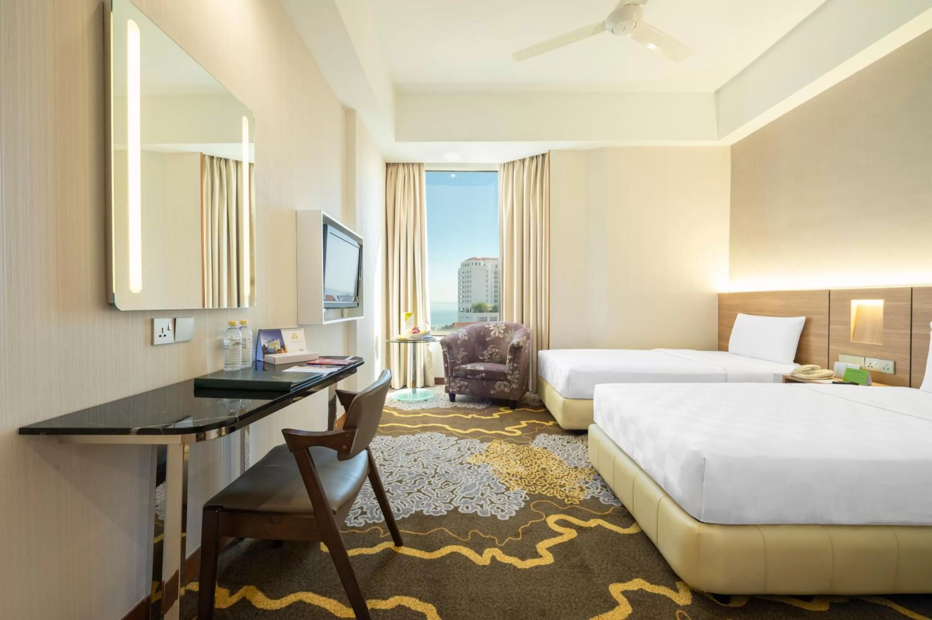 View (from property/room), Bed in Cititel Penang