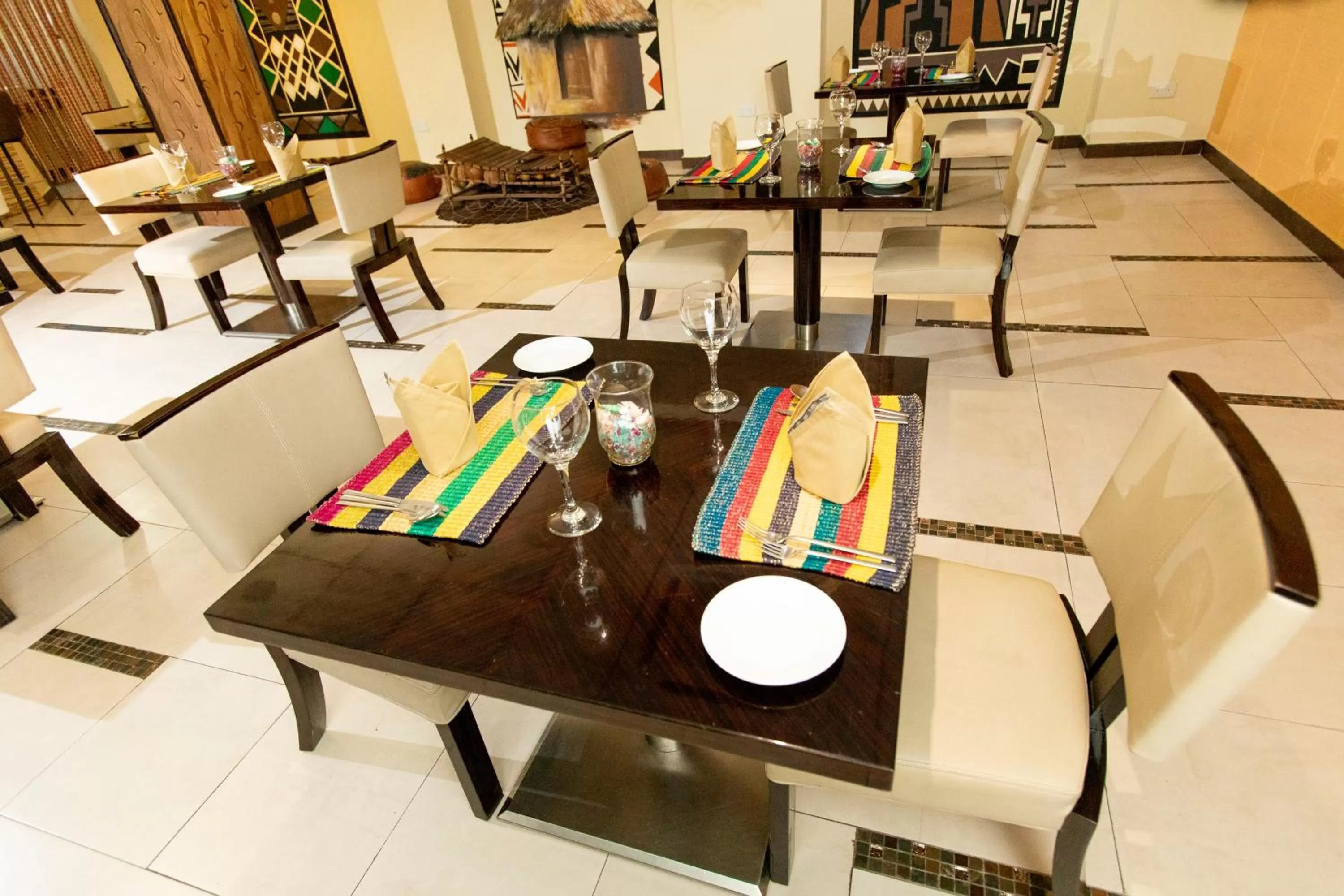 Restaurant/places to eat in Best Western Premier Accra Airport Hotel