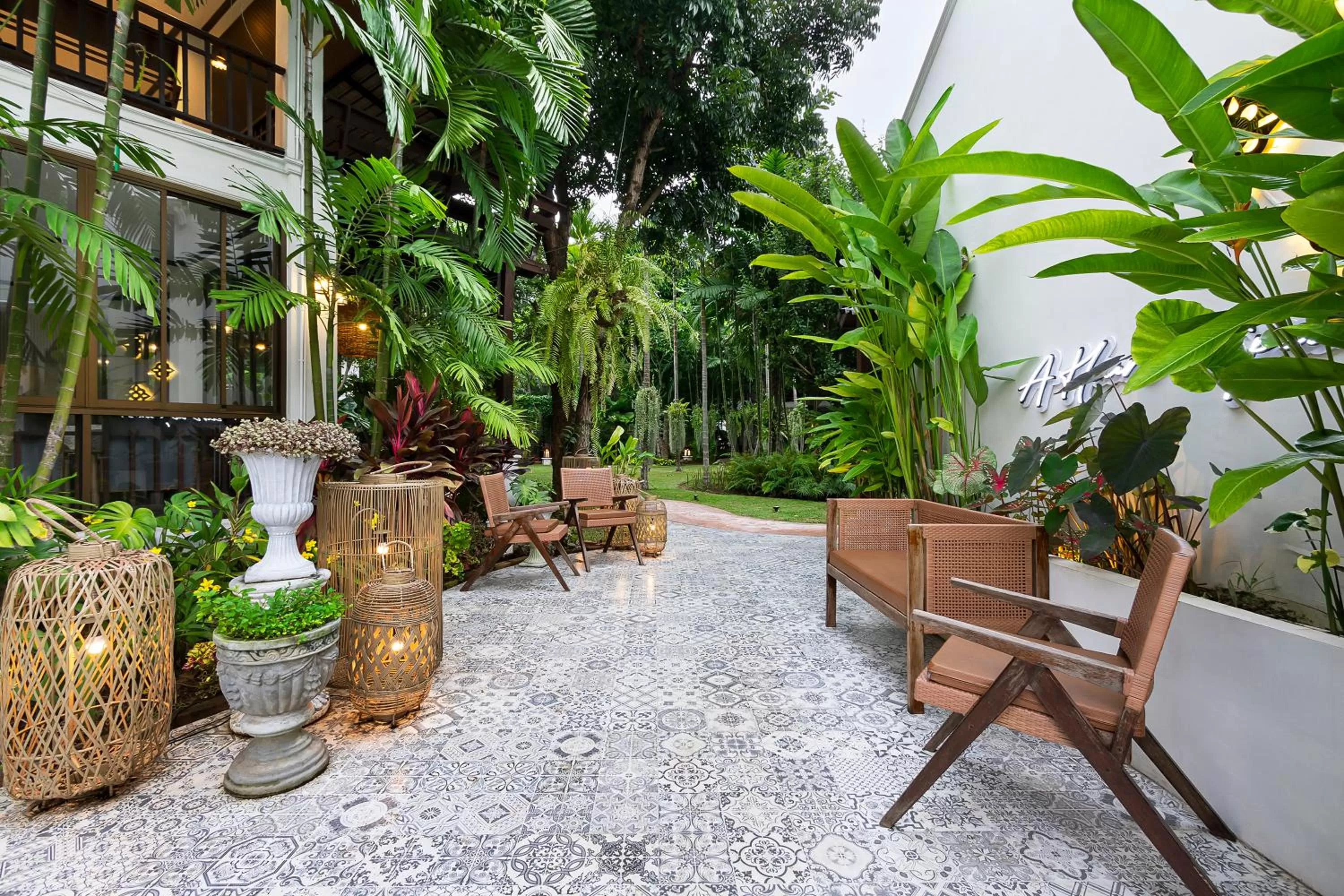 Day in Ratchapruek Lanna Boutique