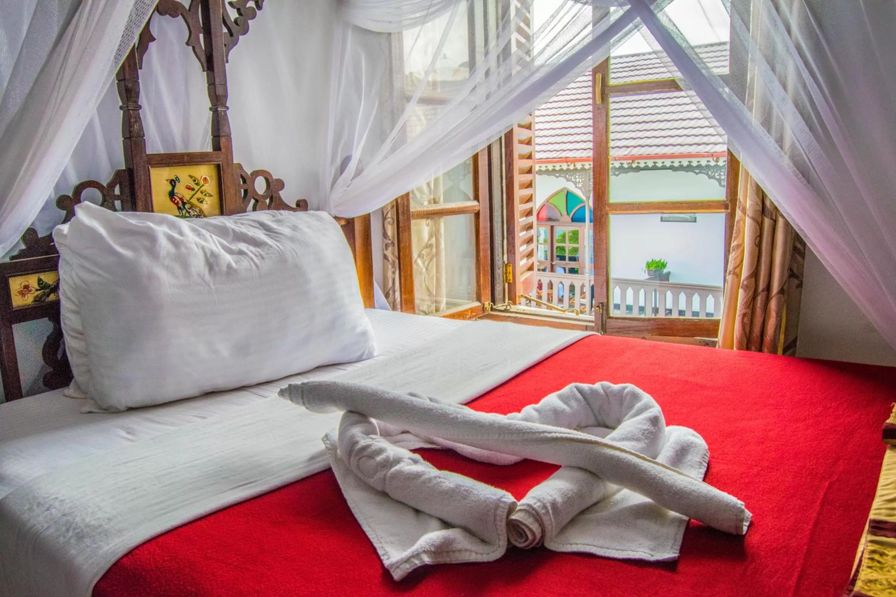 Bedroom, Bed in Tembo House Hotel