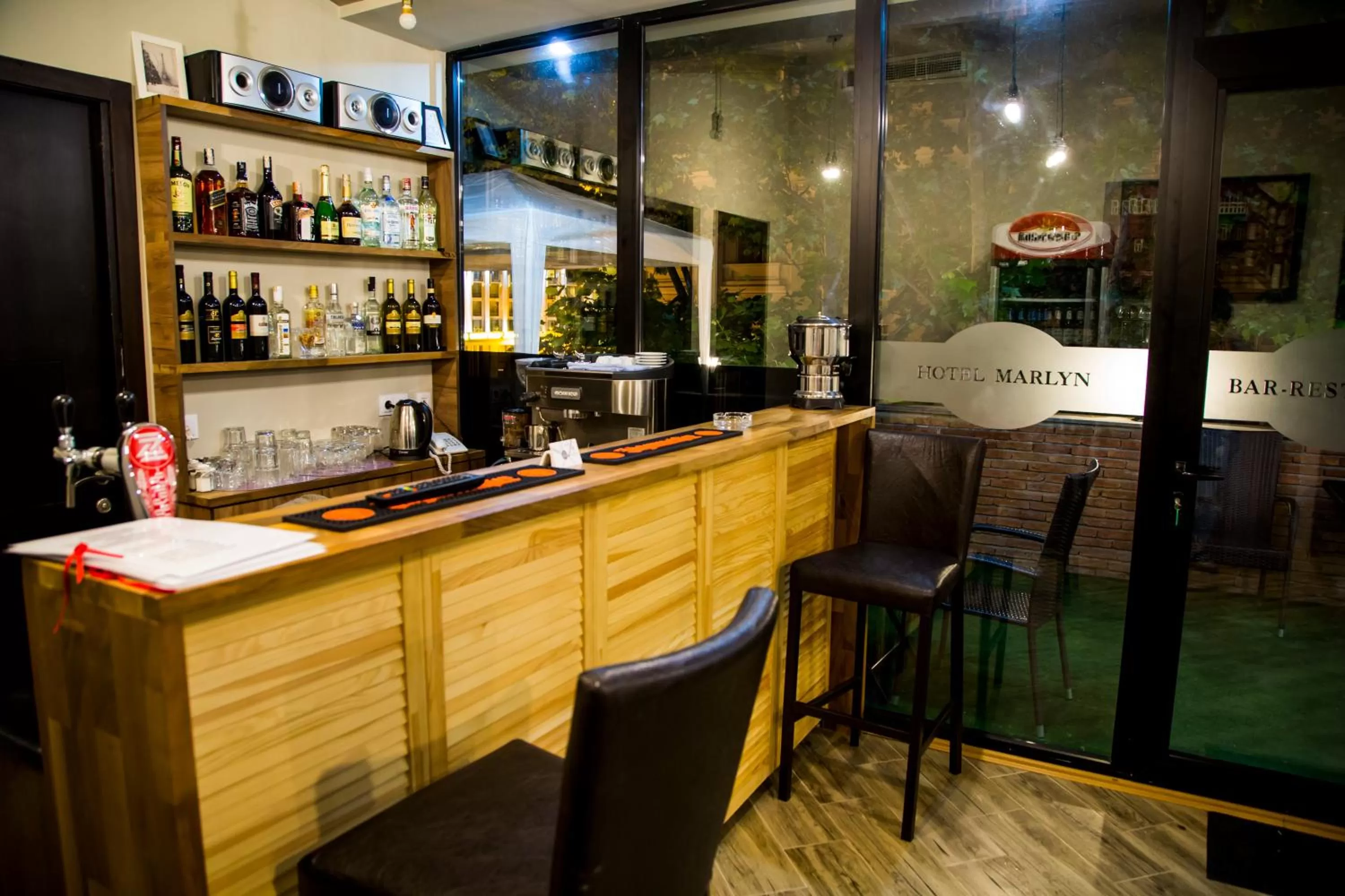 Lounge or bar in Hotel Marlyn