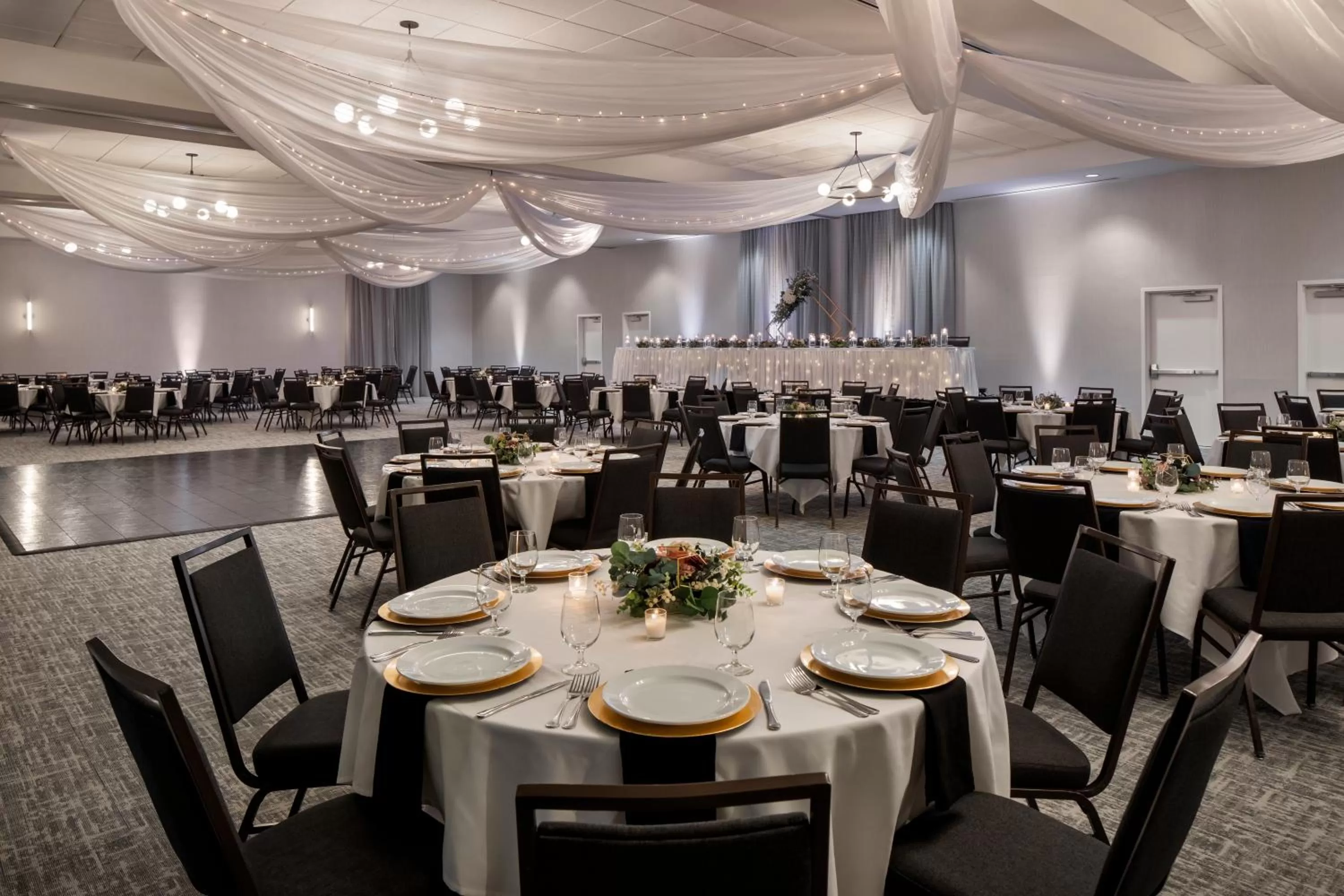 Banquet/Function facilities in Courtyard Mankato Hotel & Event Center