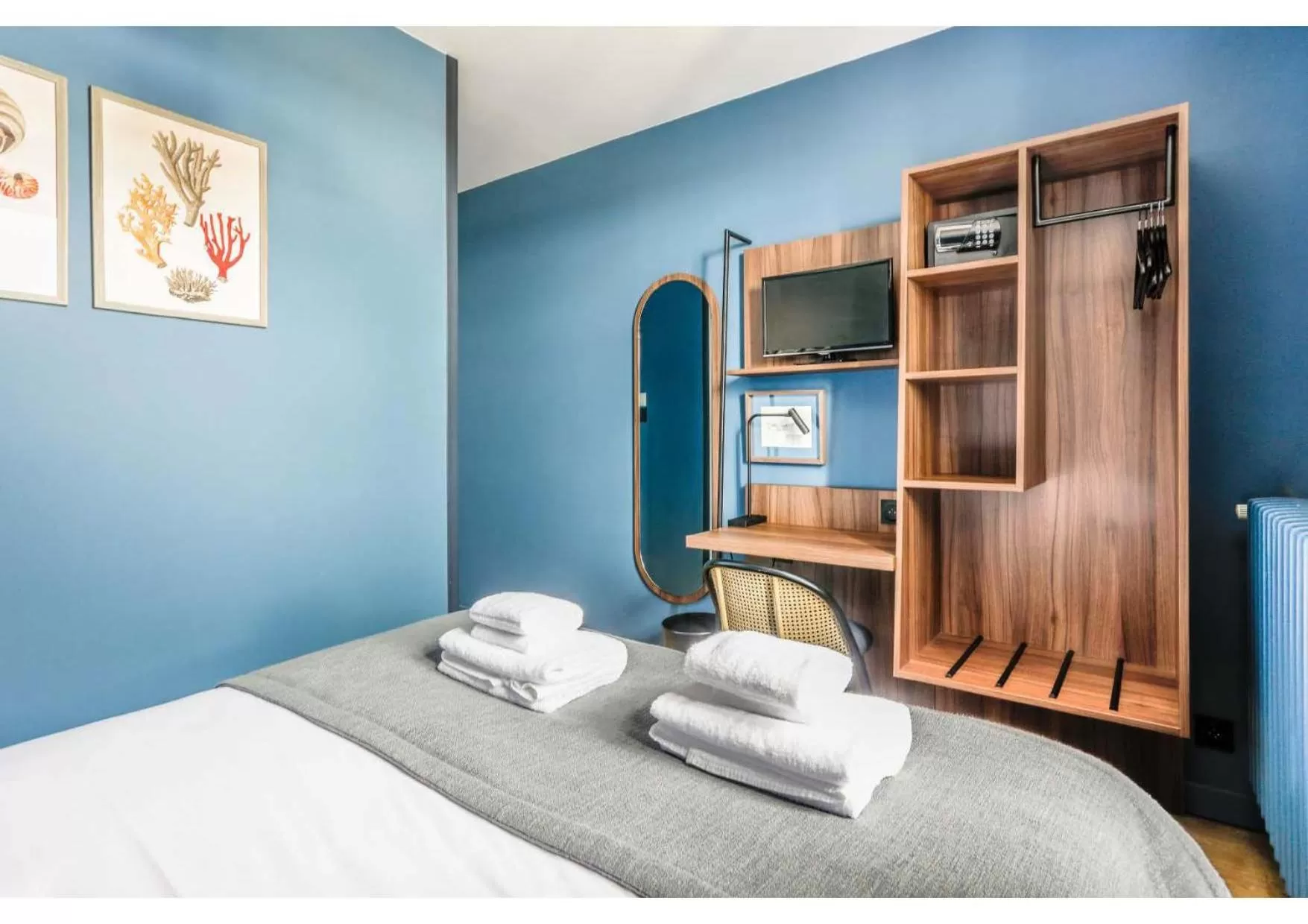 Bed in Hôtel Restaurant Le Cap