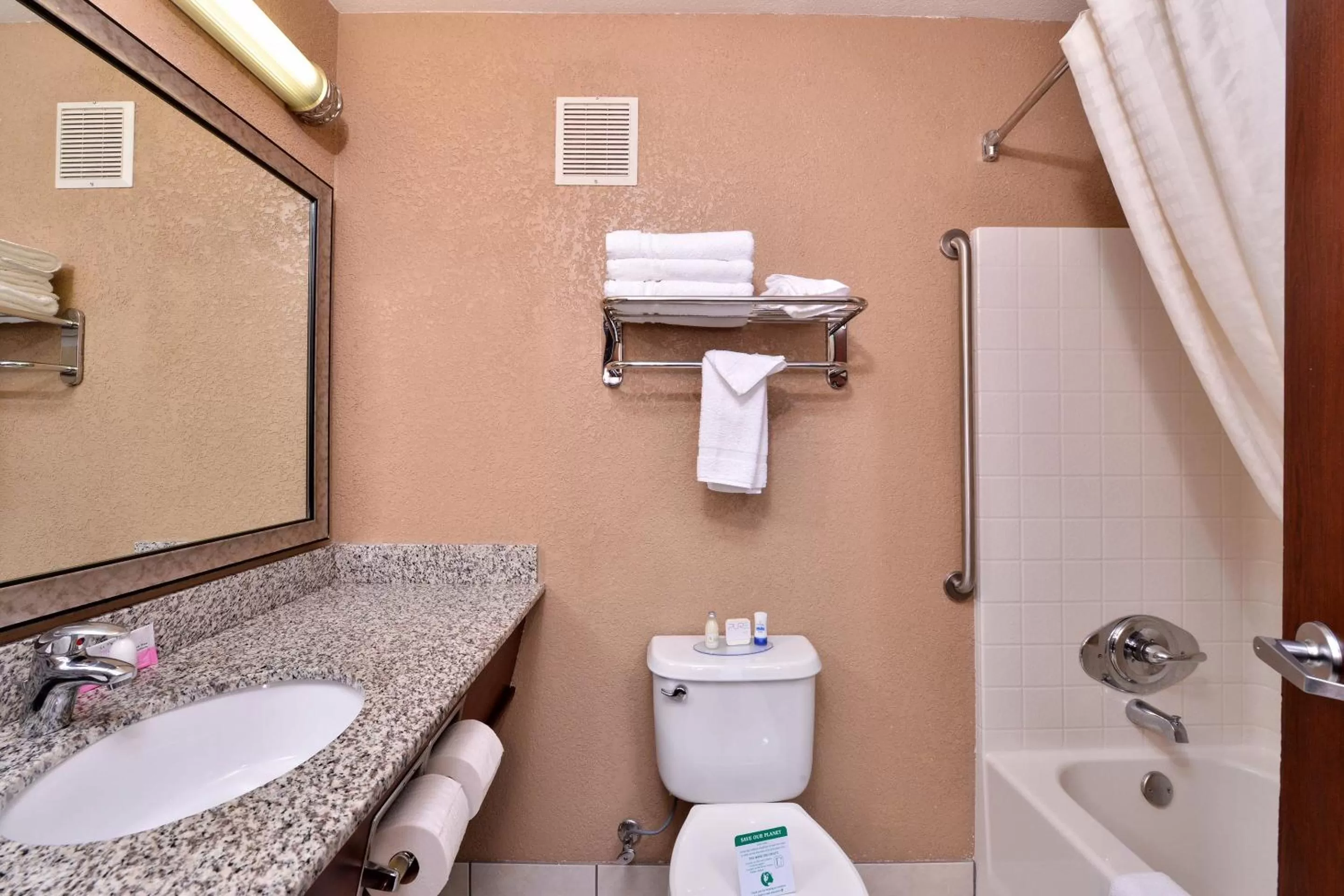 Bathroom in Best Western Wilsonville Inn & Suites