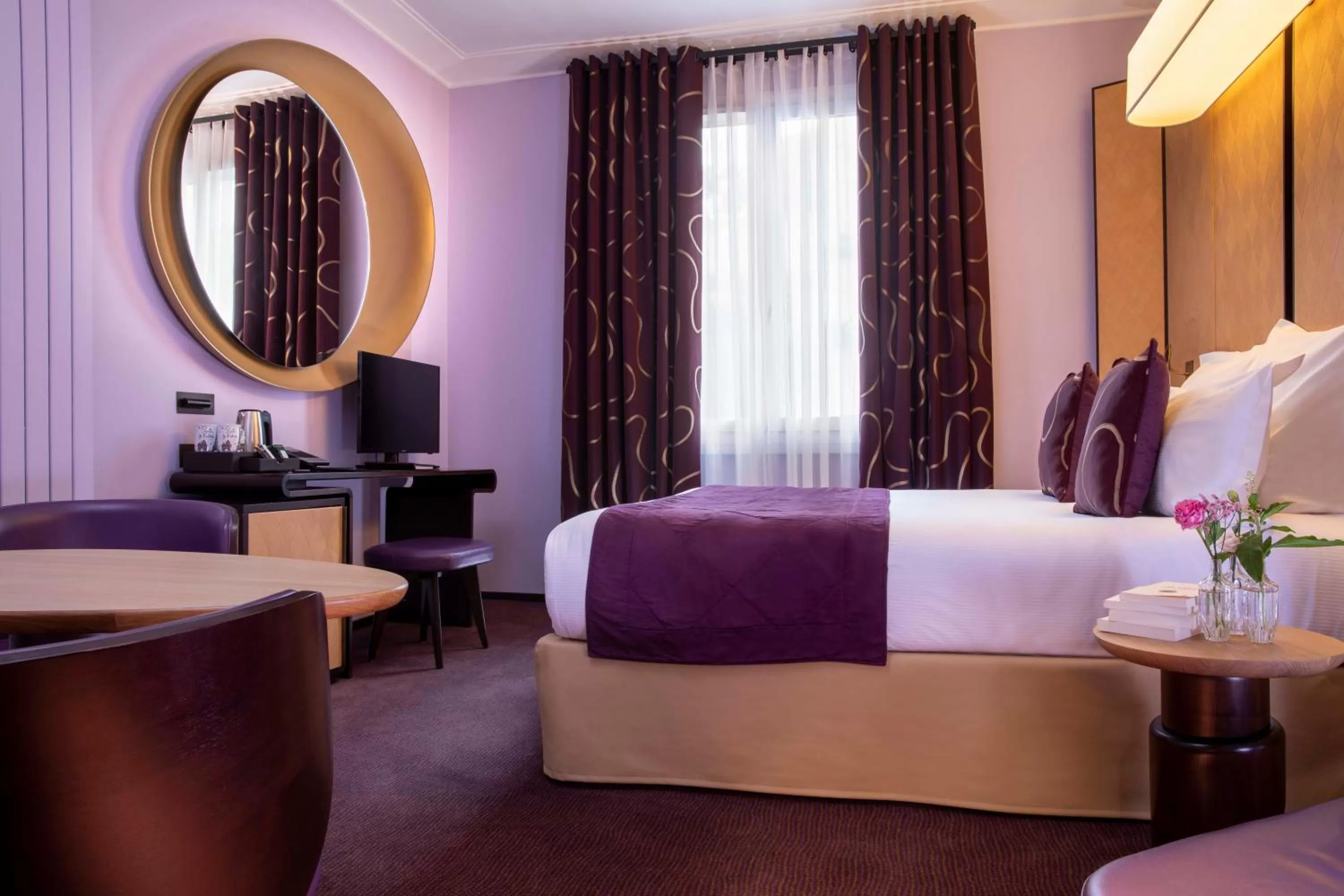 Photo of the whole room, Bed in Hotel Maison FL