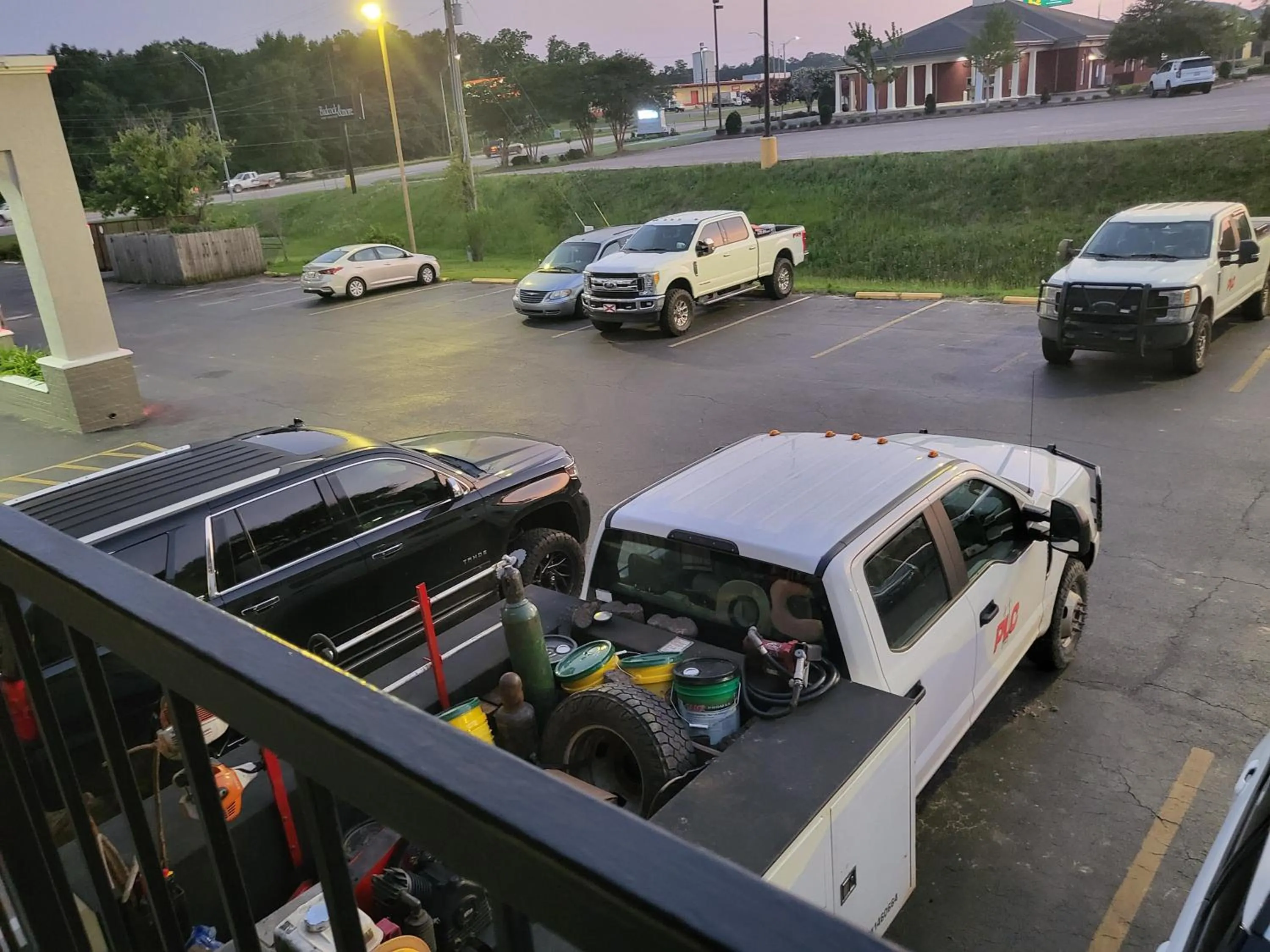 Parking in Econolodge