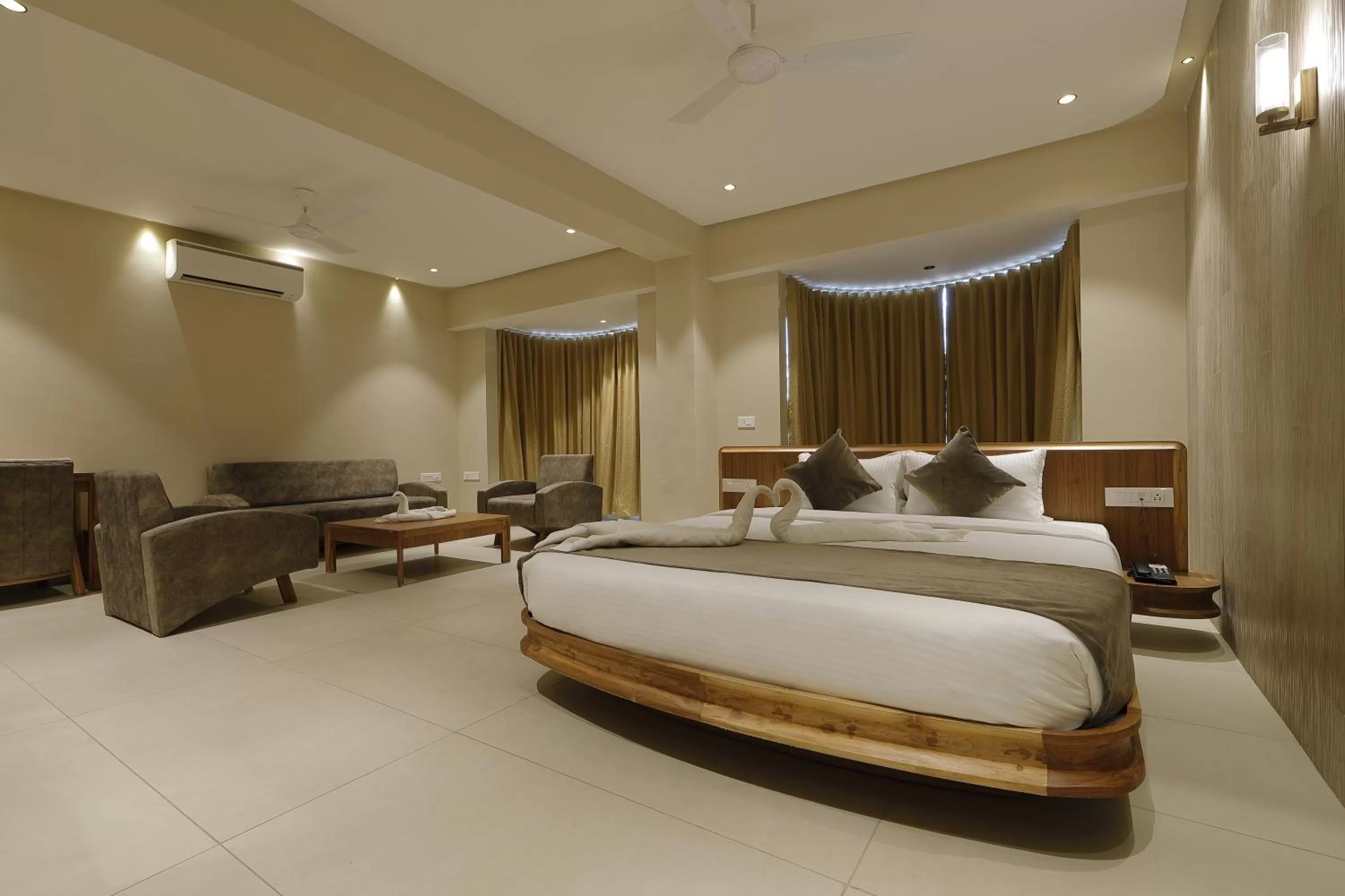 Photo of the whole room, Bed in Artilla Inn