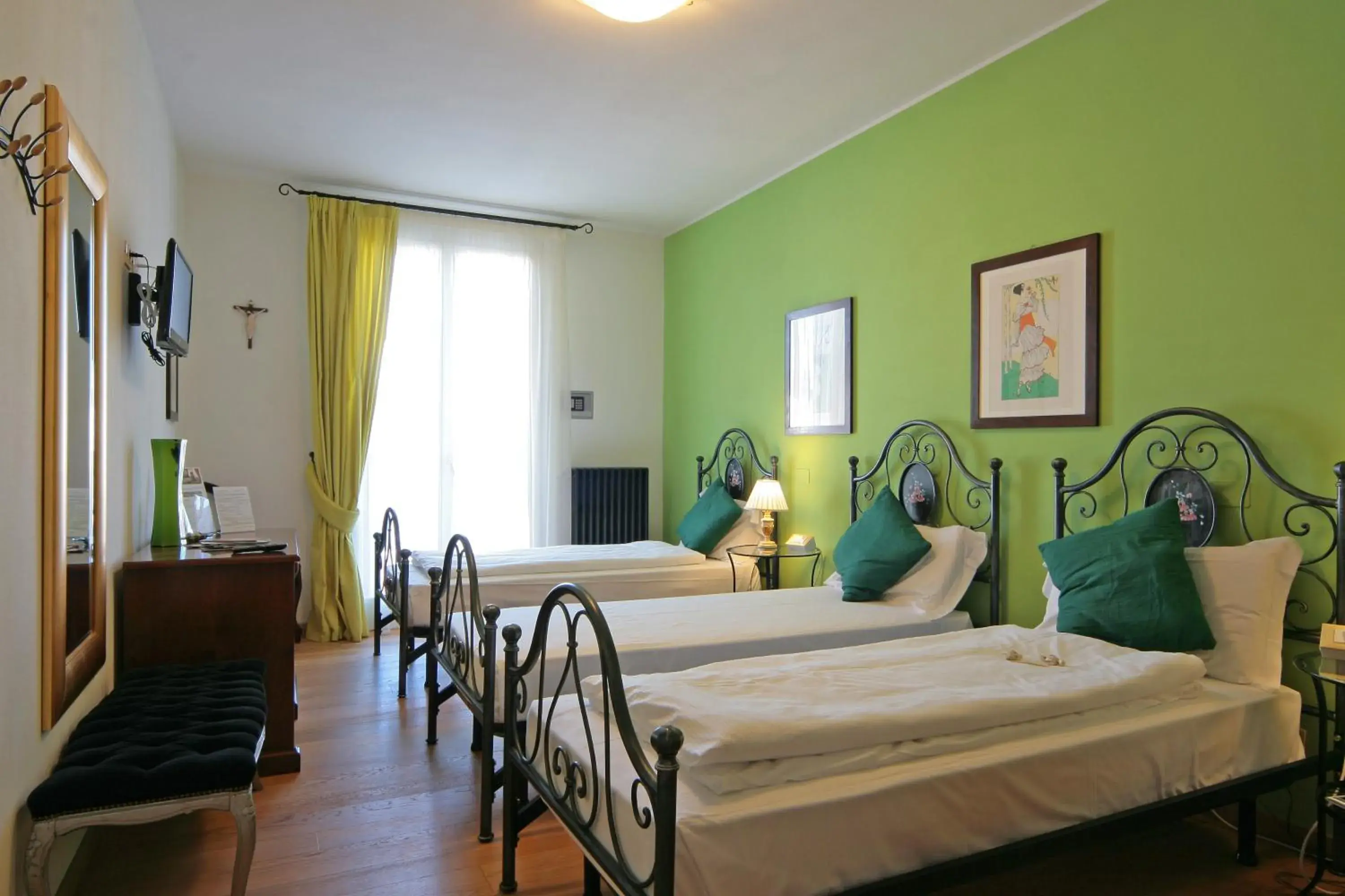 Triple Room in Locanda Al Ponte de Fero Triple Room in Locanda Al Ponte de Fero