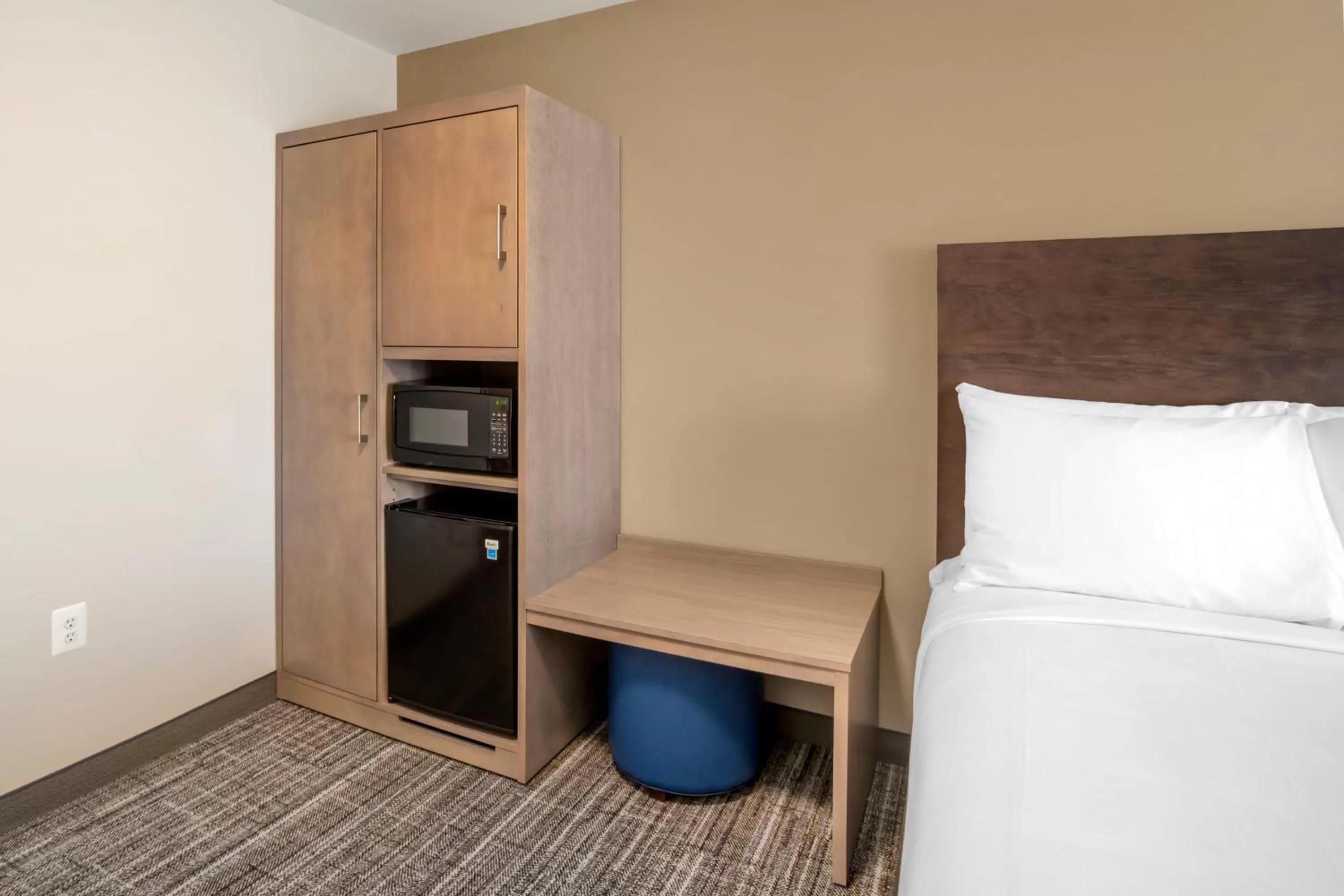 Bedroom, Bed in The Inn at Leonardtown, an Ascend Collection Hotel