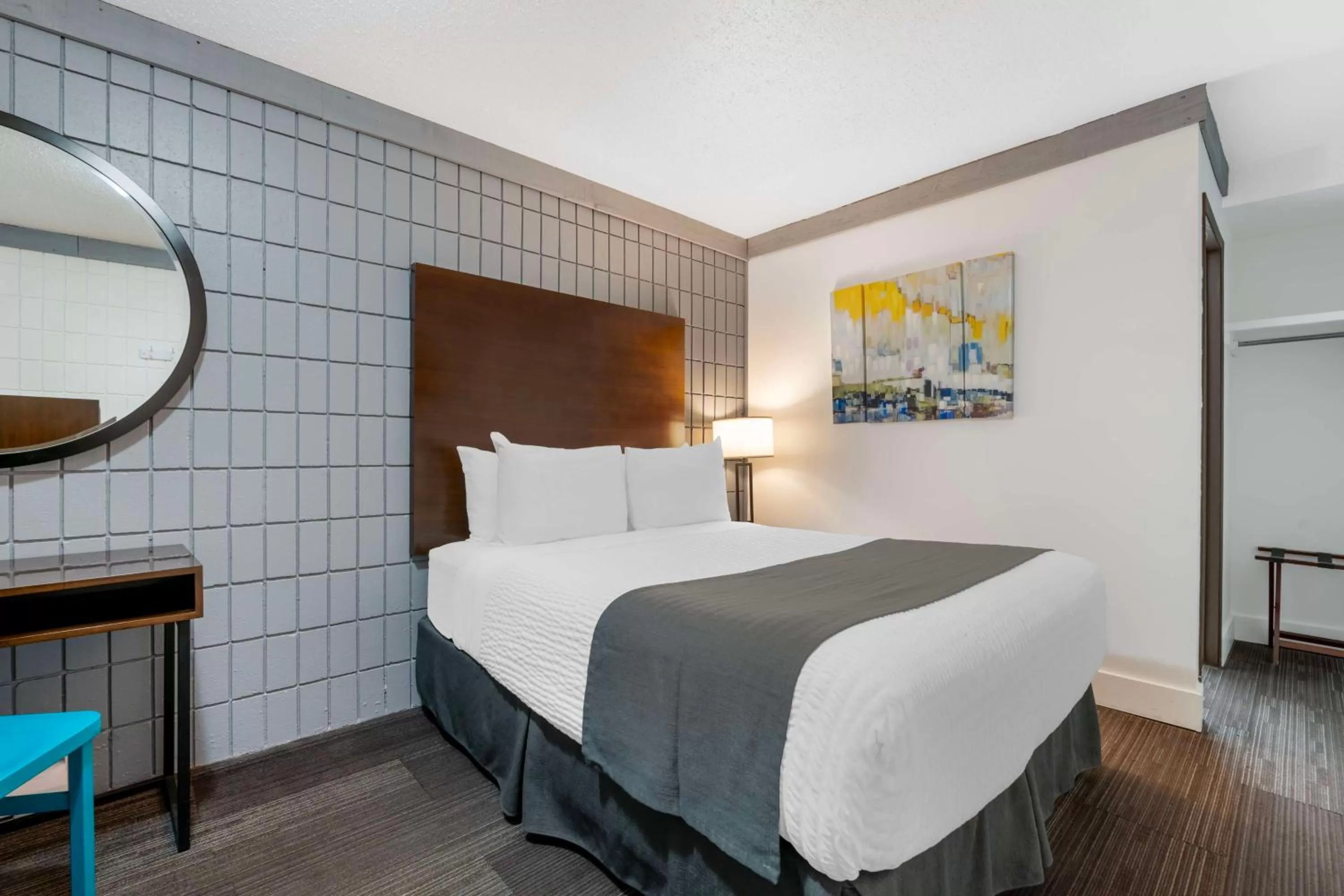 Bedroom, Bed in Stoke Hotel SureStay Collection by Best Western