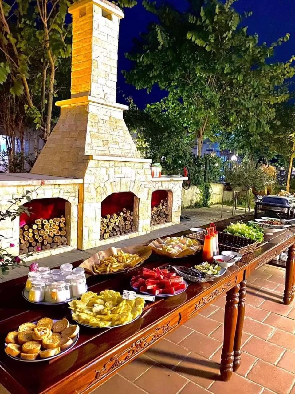 BBQ facilities in Bai Dinh Garden Resort & Spa