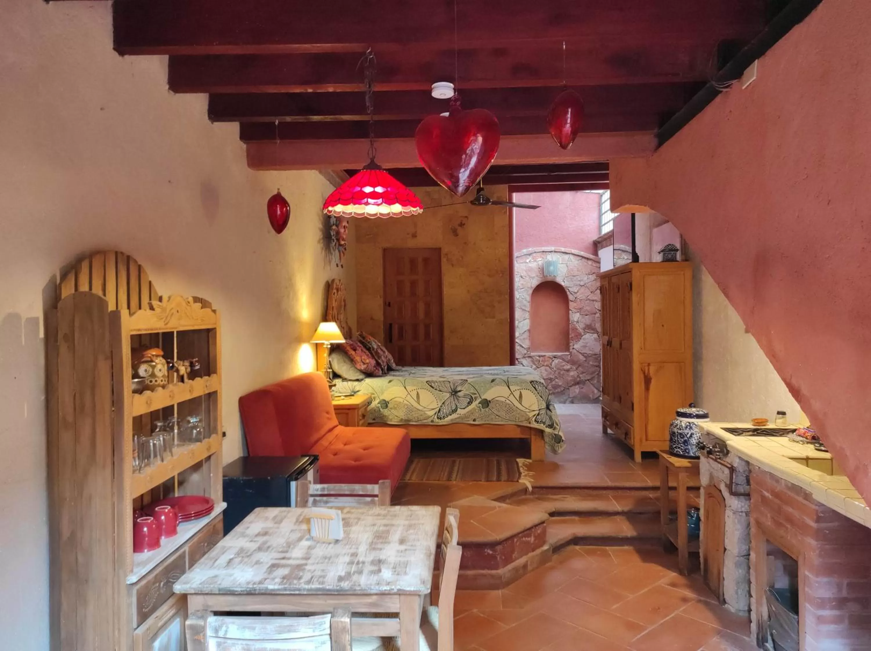 Photo of the whole room, Bed in Nunõ