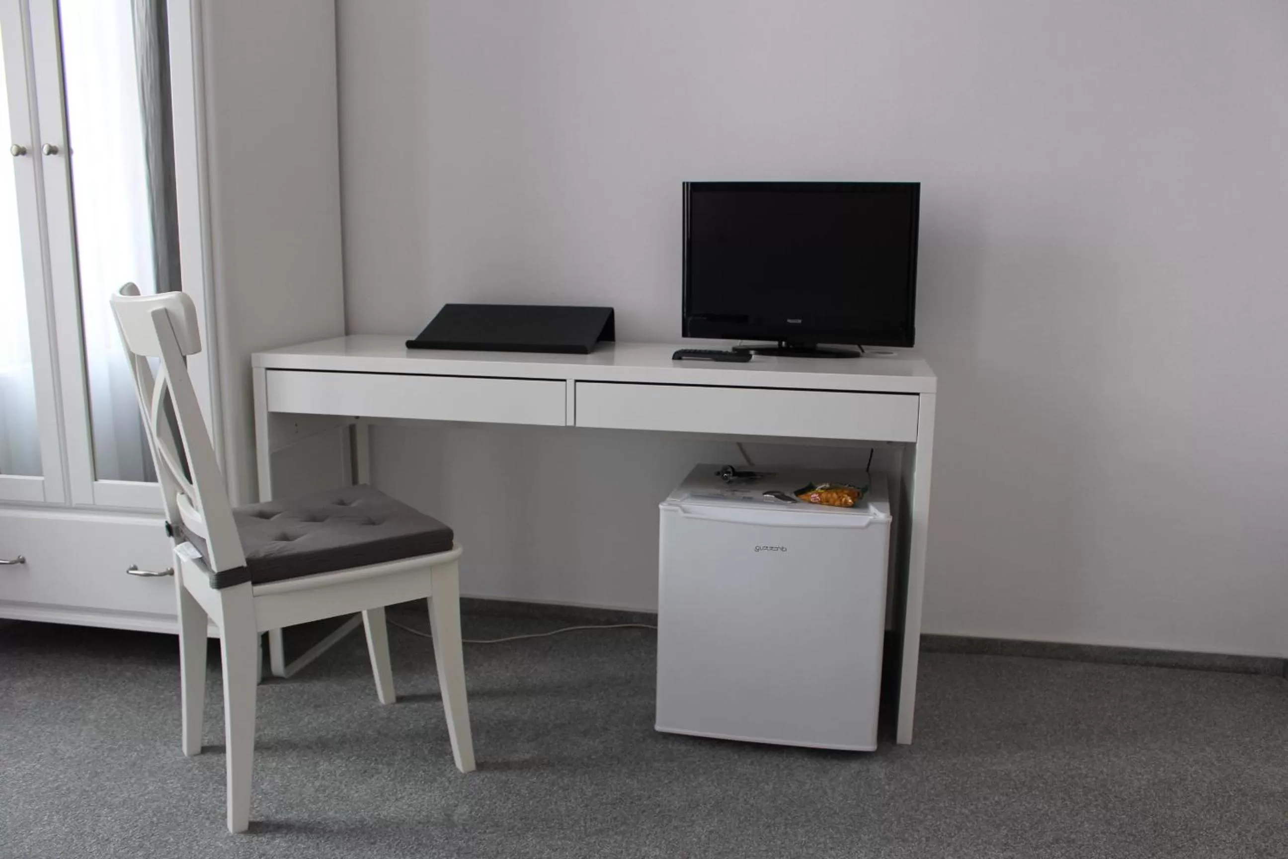 Photo of the whole room in Hotel Amadeus