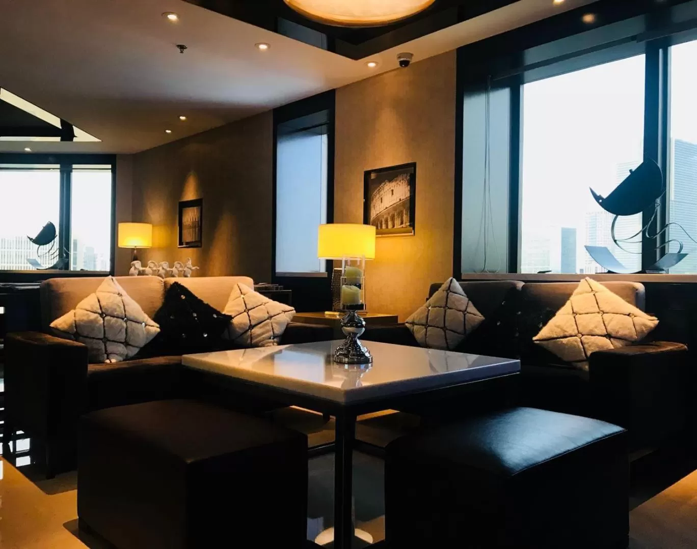 Seating area in Courtyard By Marriott Shanghai Pudong