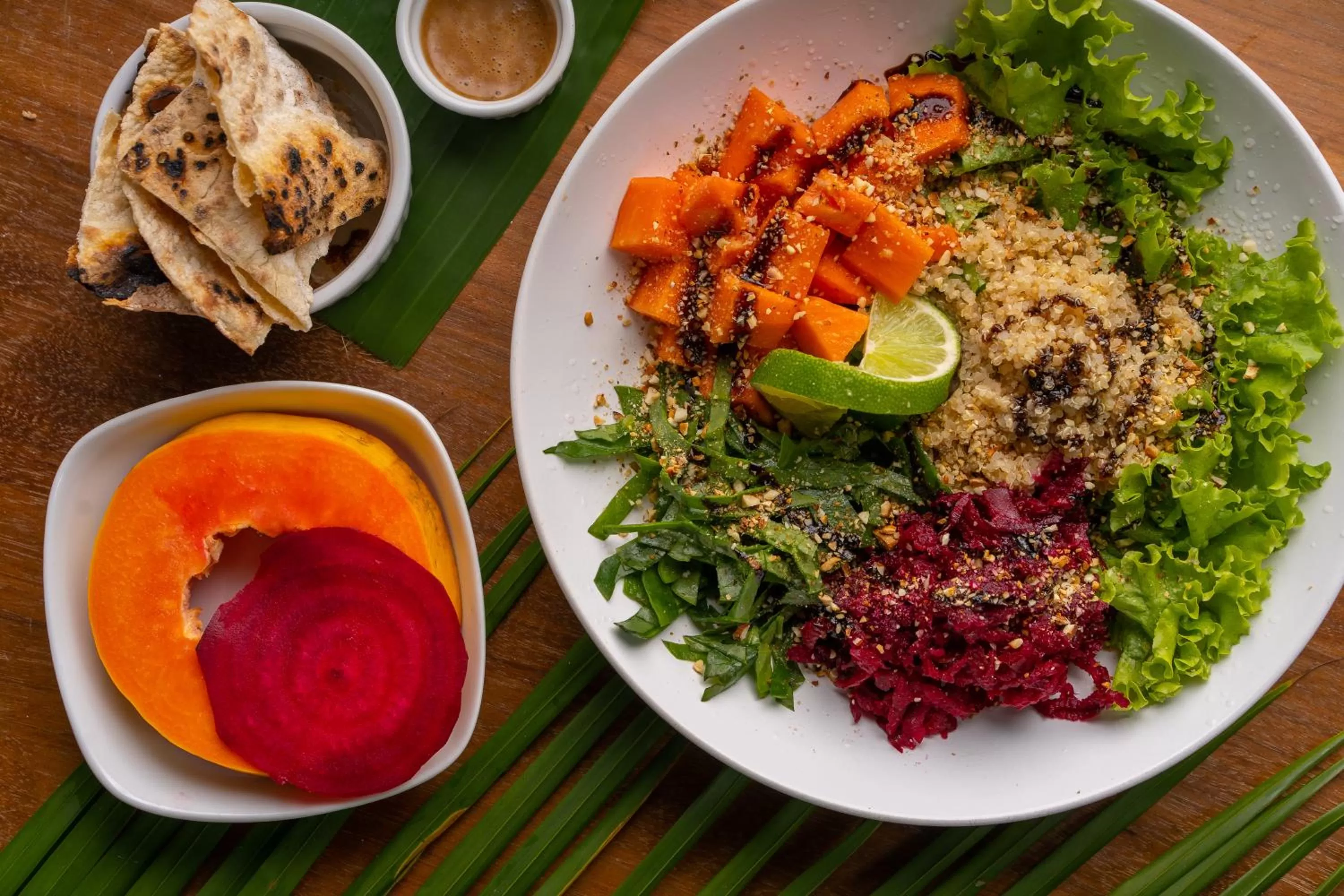 Food in El Encuentro Surf Lodge