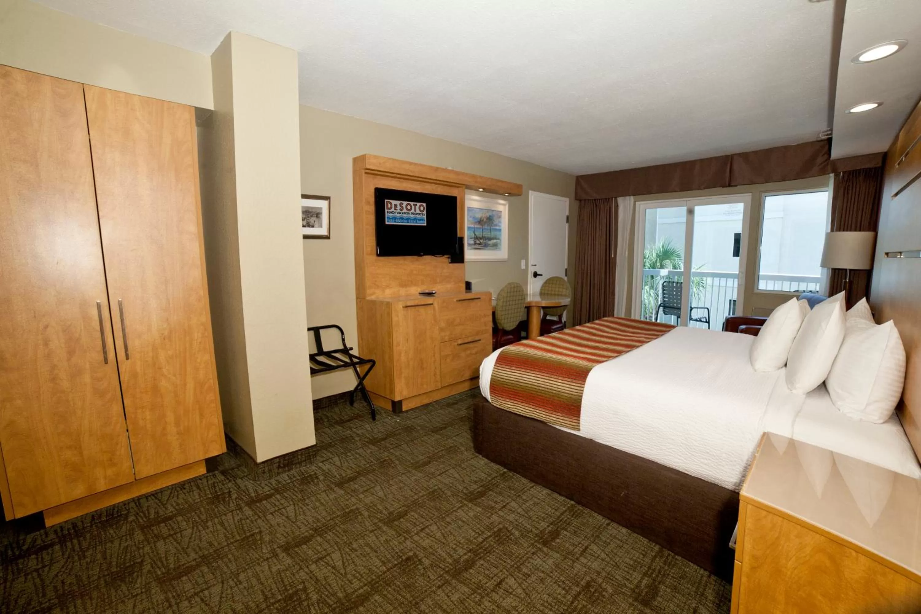 Photo of the whole room, Bed in DeSoto Beach Hotel