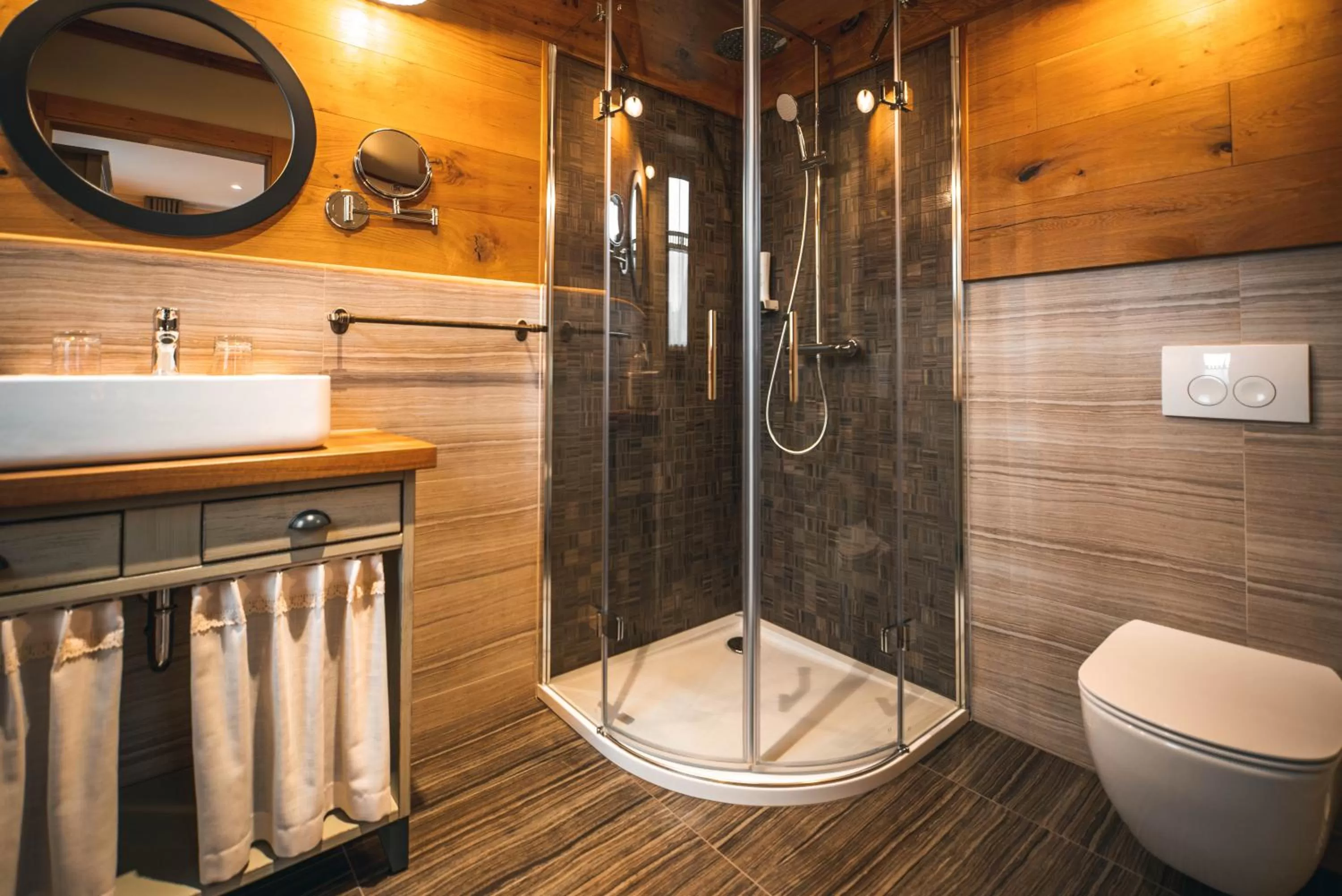 Shower in Hotel Zamorc