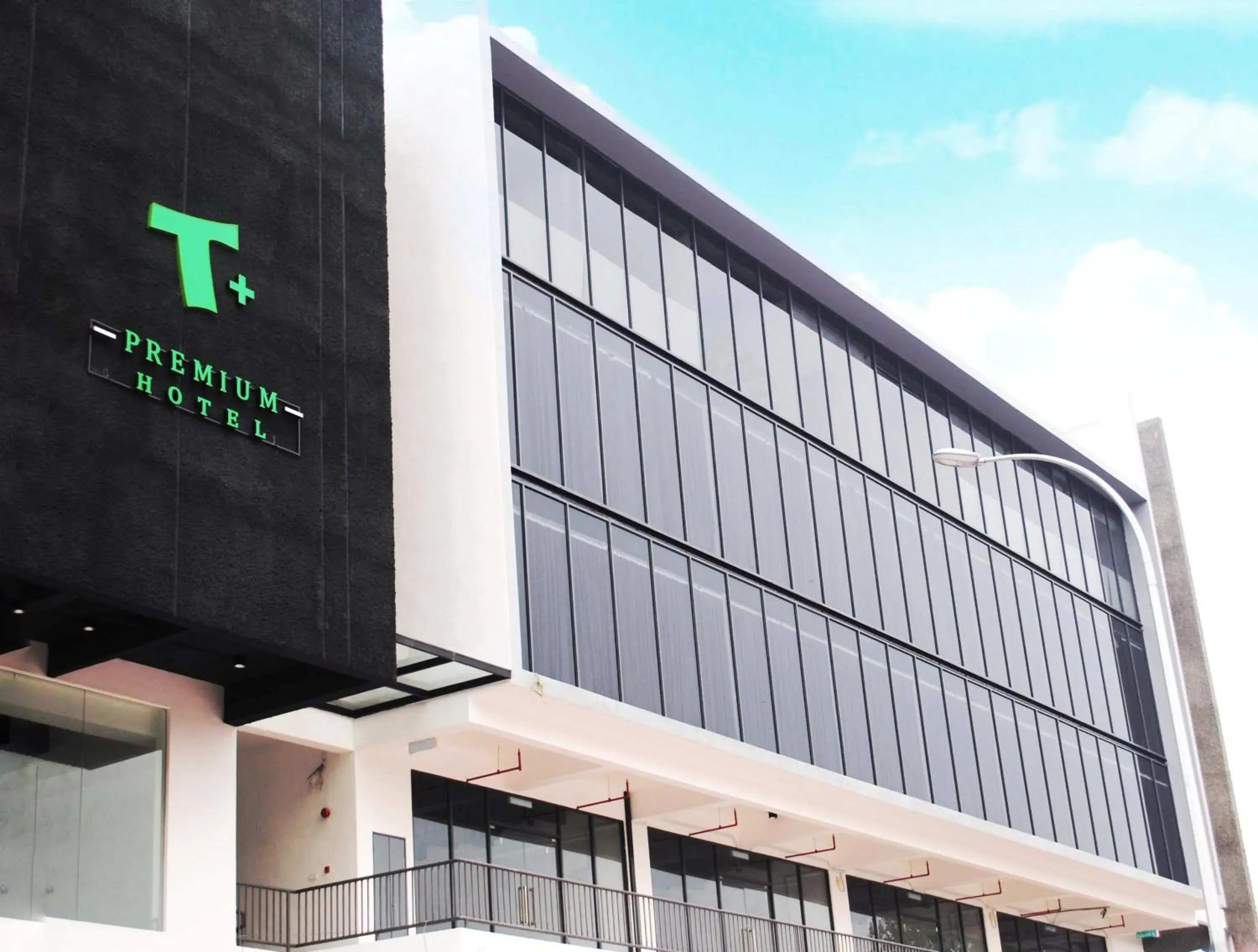 T+ PREMIUM HOTEL T+ PREMIUM HOTEL