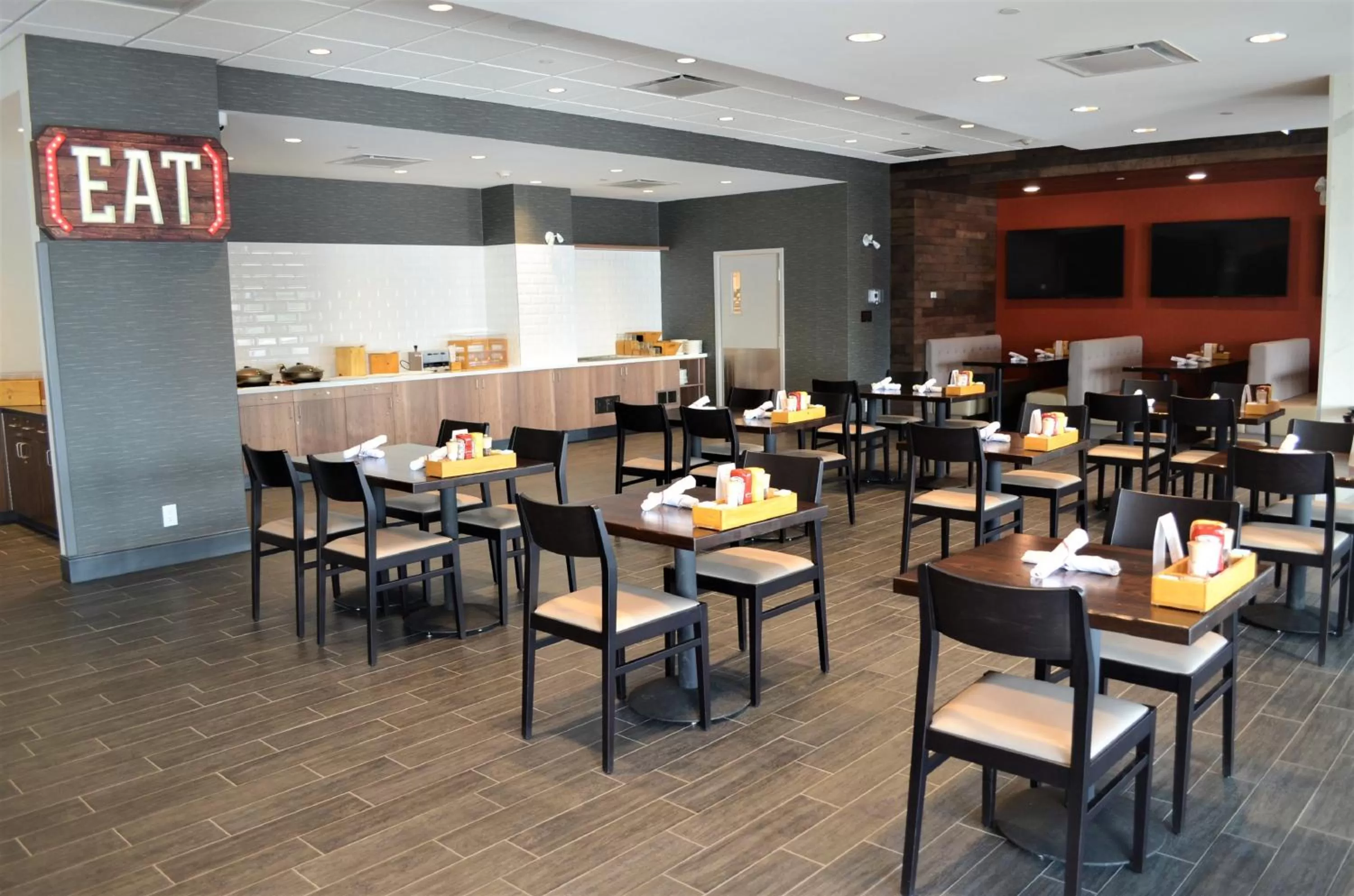 Restaurant/places to eat in Holiday Inn Edmonton South - Evario Events by IHG