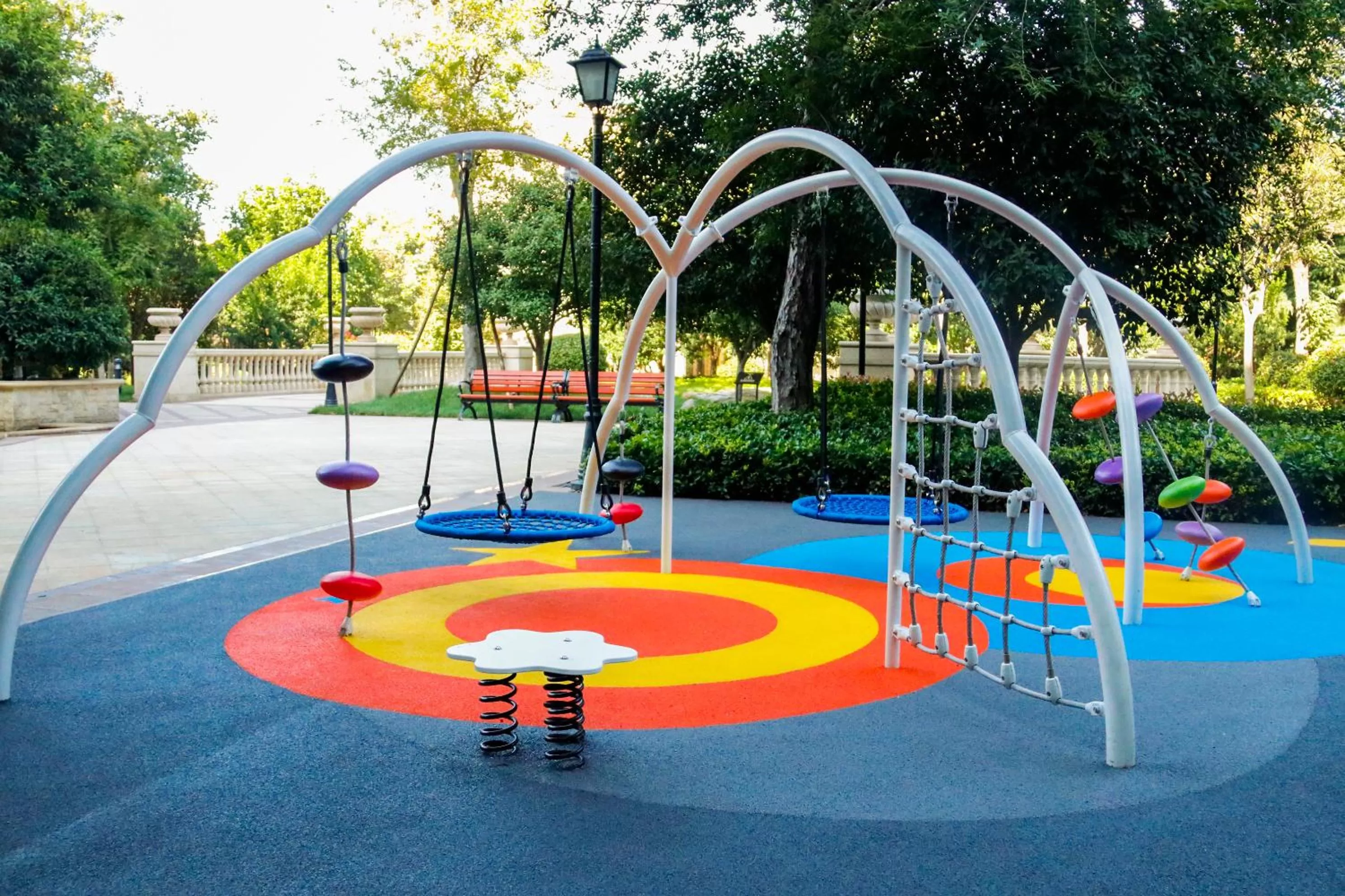 Children play ground in Wyndham Qingdao l Free Fixed-Time Shuttle Service Between Hotel and Airport & North Railway Station l Outdoor Children's Amusement Park l 1-Hour Play Snooker or Table Tennis