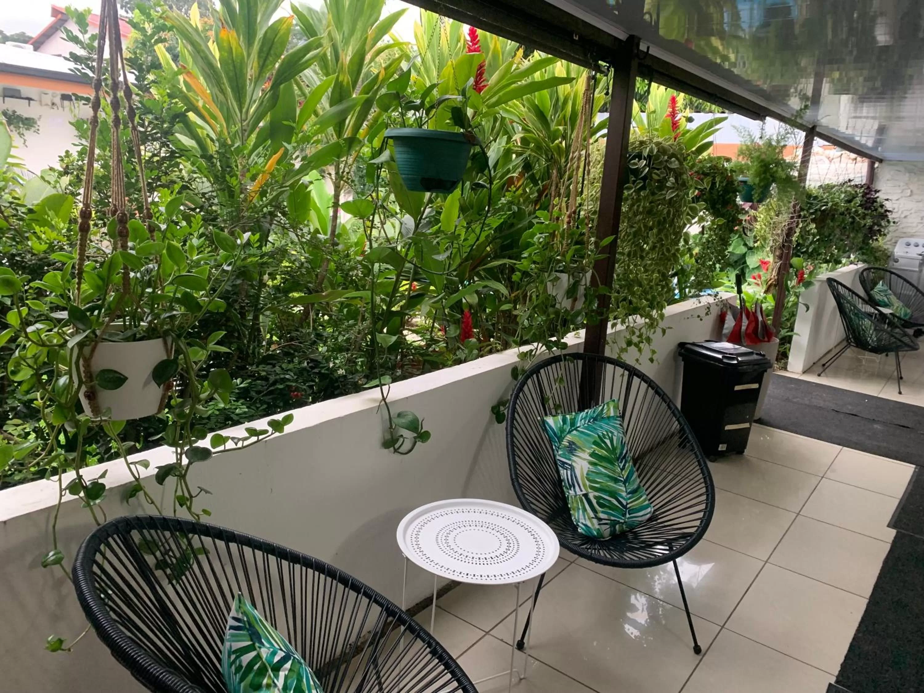 Garden in Berlor Airport Inn