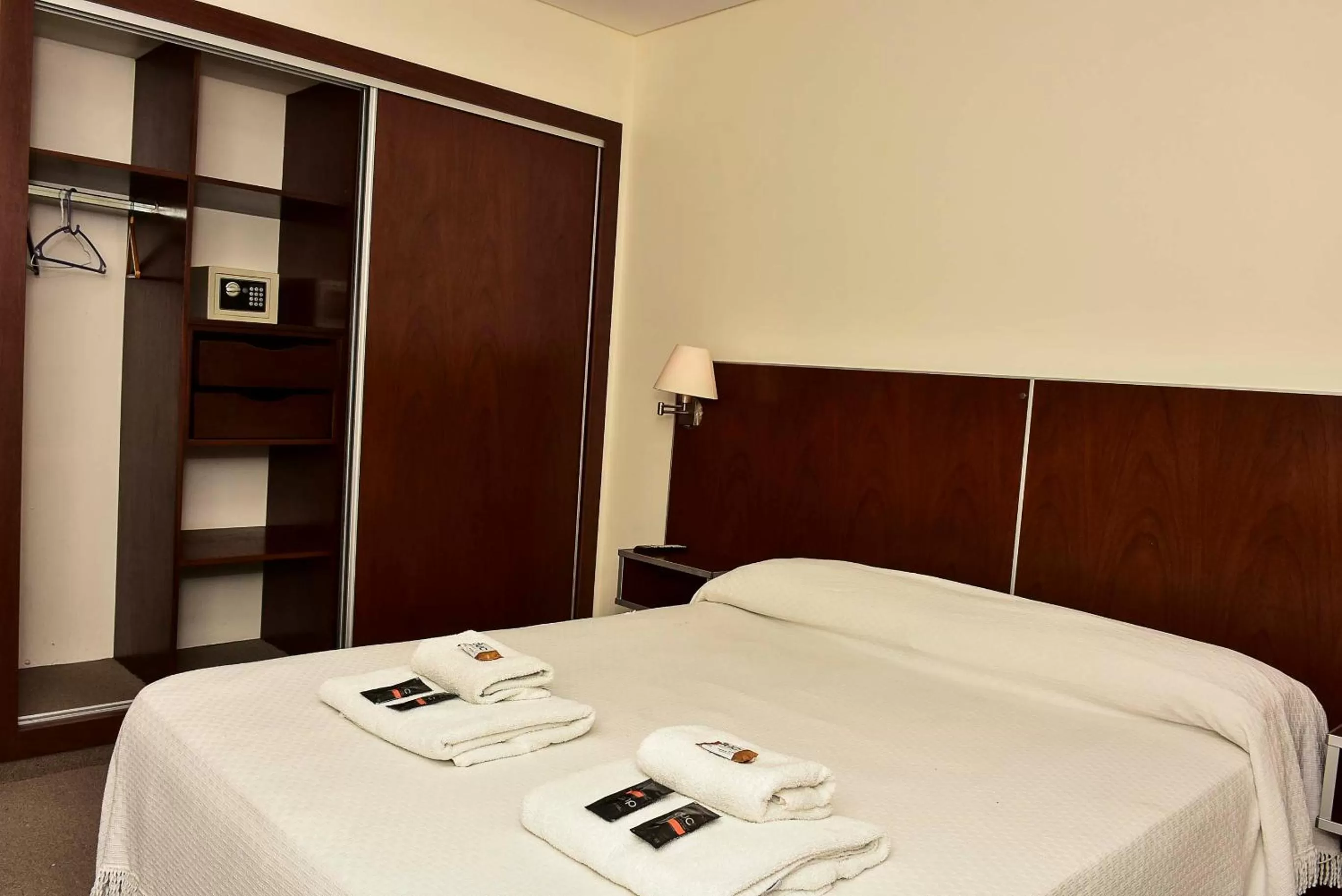 Photo of the whole room, Bed in Hotel Playa