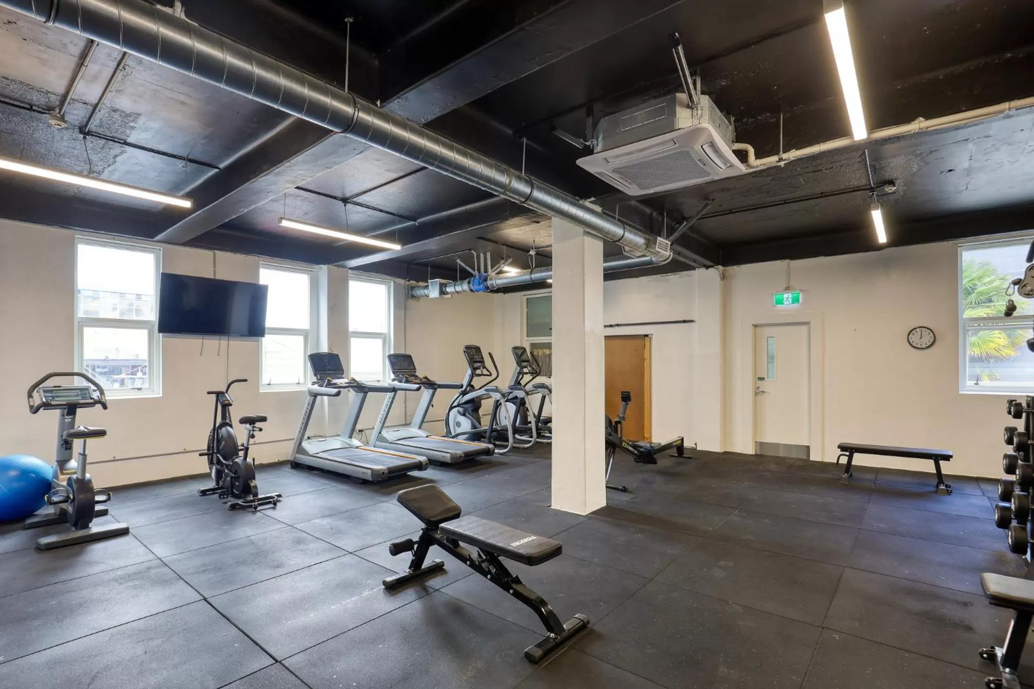 Fitness centre/facilities in Ramada by Wyndham, Hamilton City Center