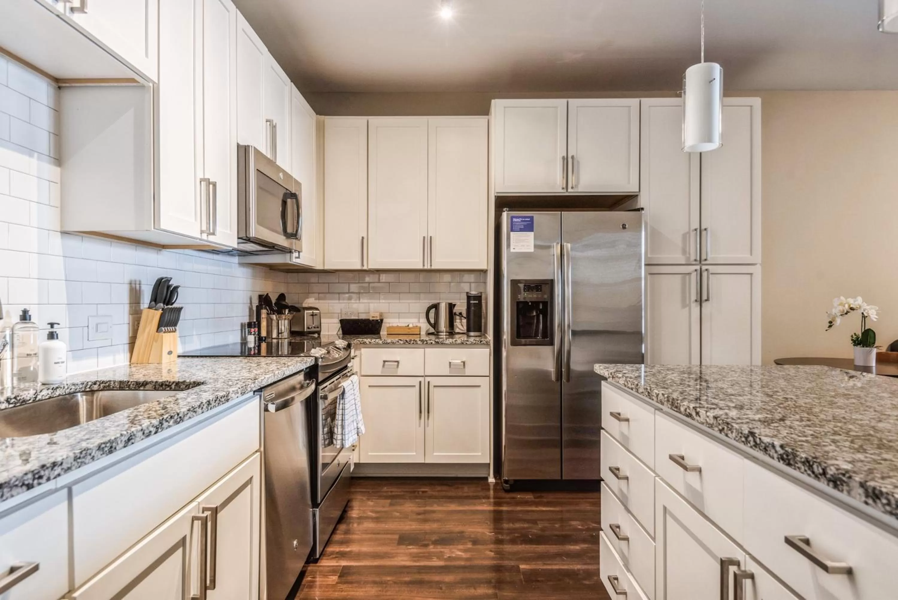 Kitchen or kitchenette in Kasa Dilworth Charlotte