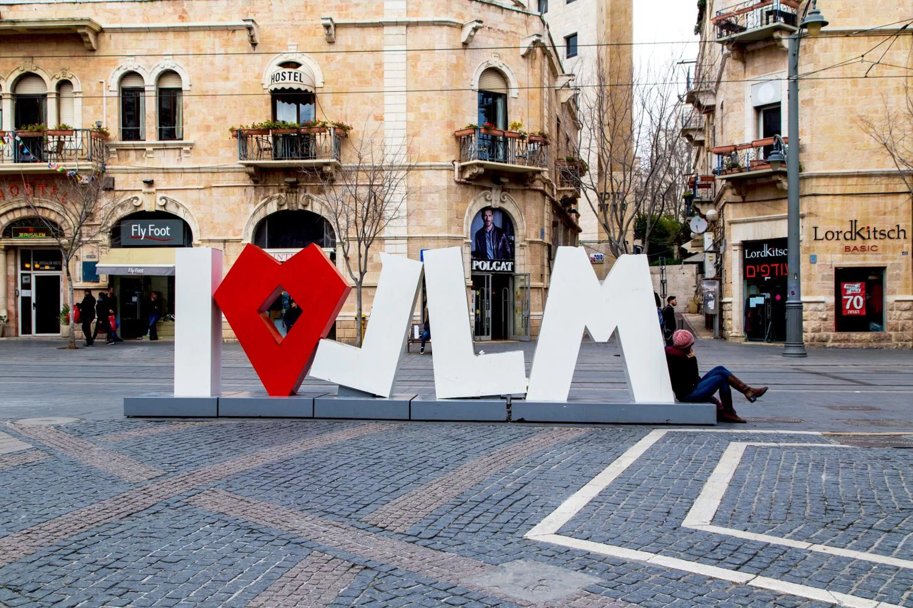 Neighbourhood in The boutique