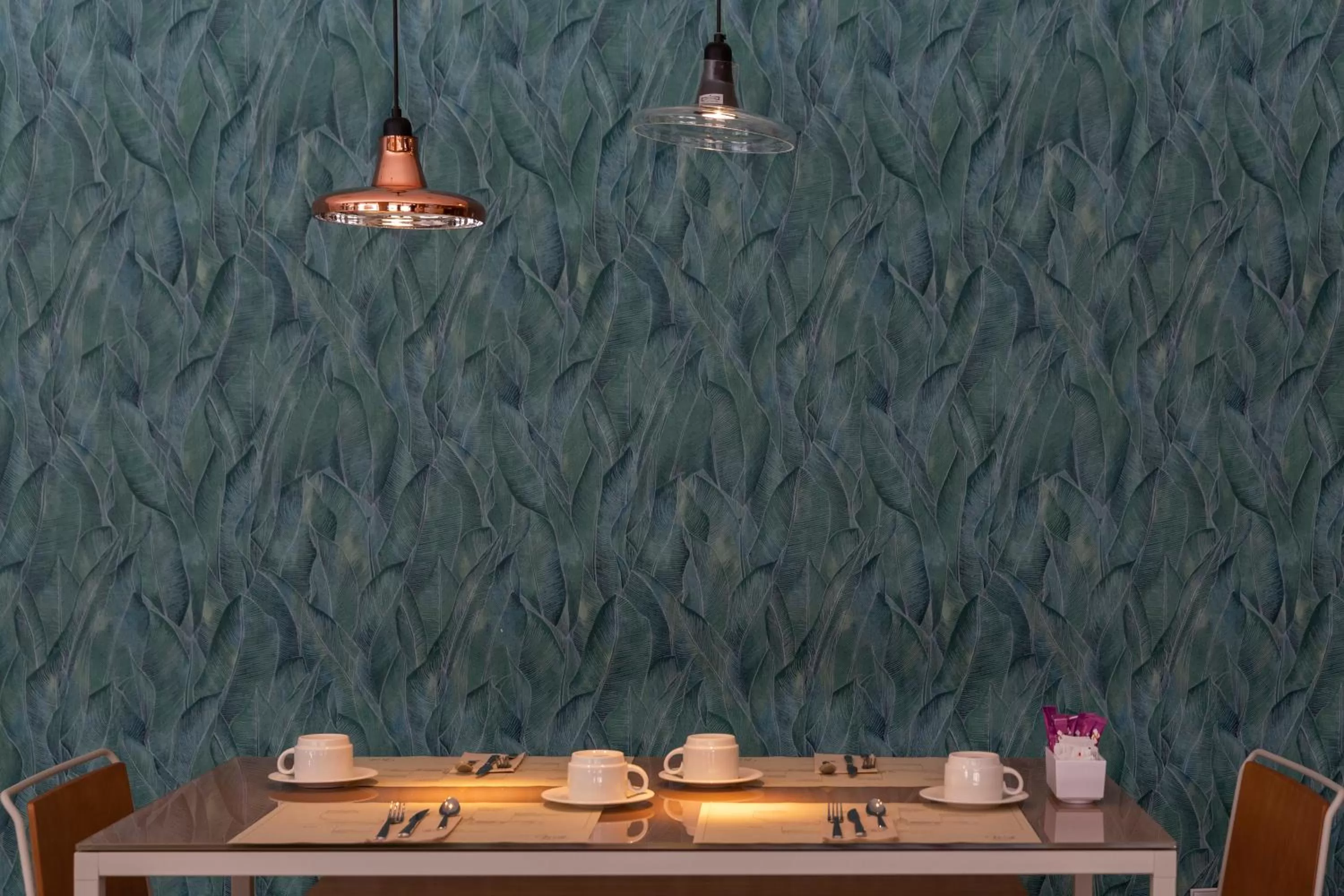 Restaurant/places to eat in Hotel Macià Sevilla Kubb