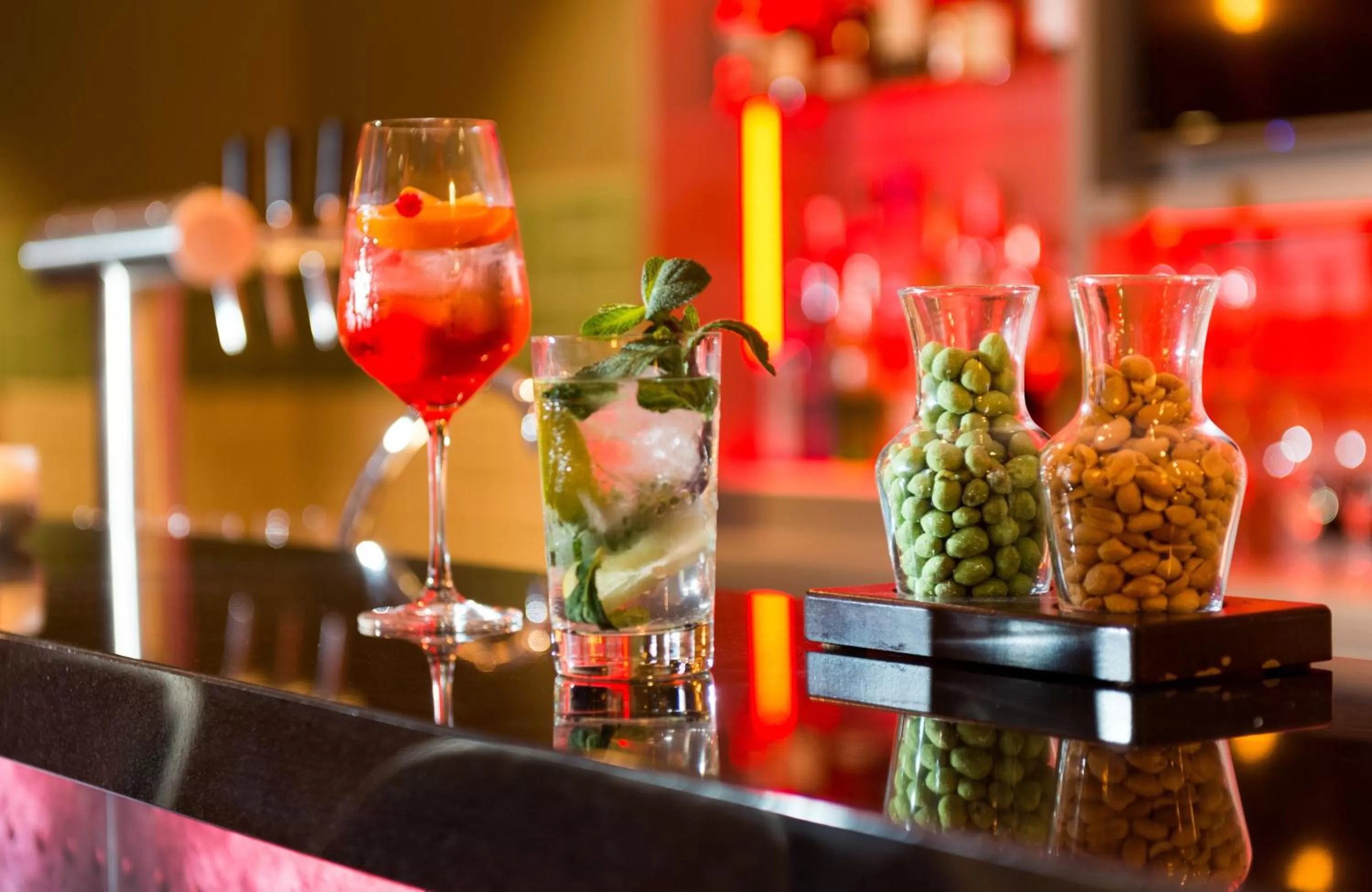 Lobby or reception in Leonardo Hotel Offenbach Frankfurt