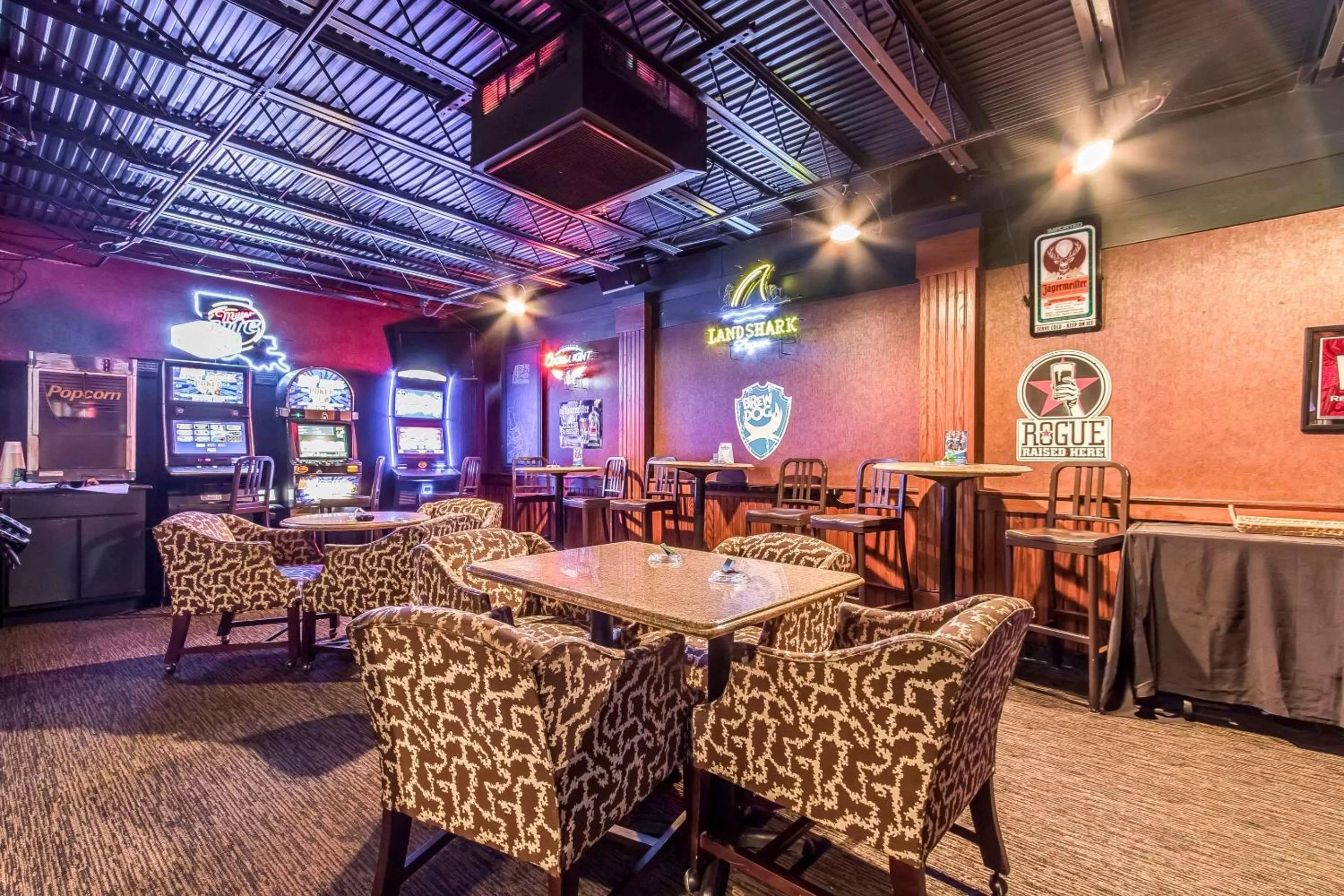 Restaurant/places to eat in Clarion Inn Morgan City