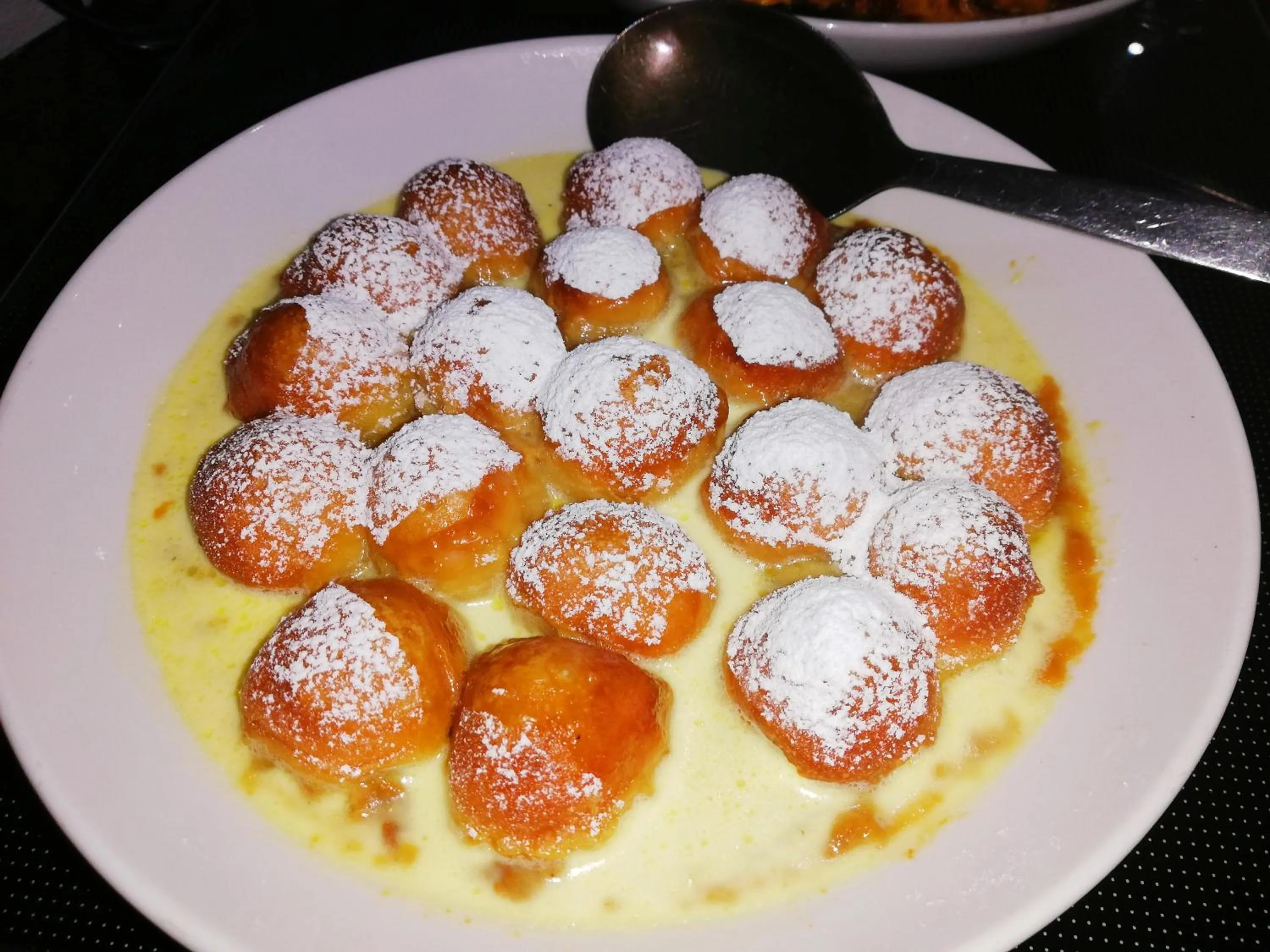 Food in Turnberry Boutique Hotel