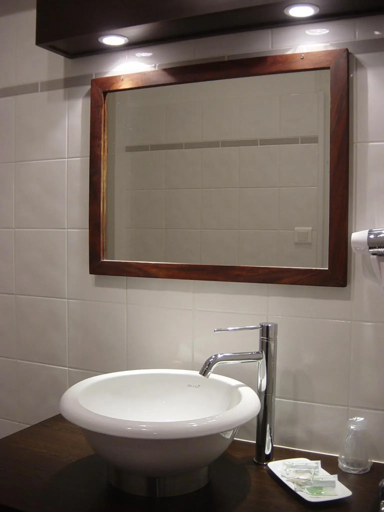 Suite in Cit'Hotel des Messageries Suite in Cit'Hotel des Messageries