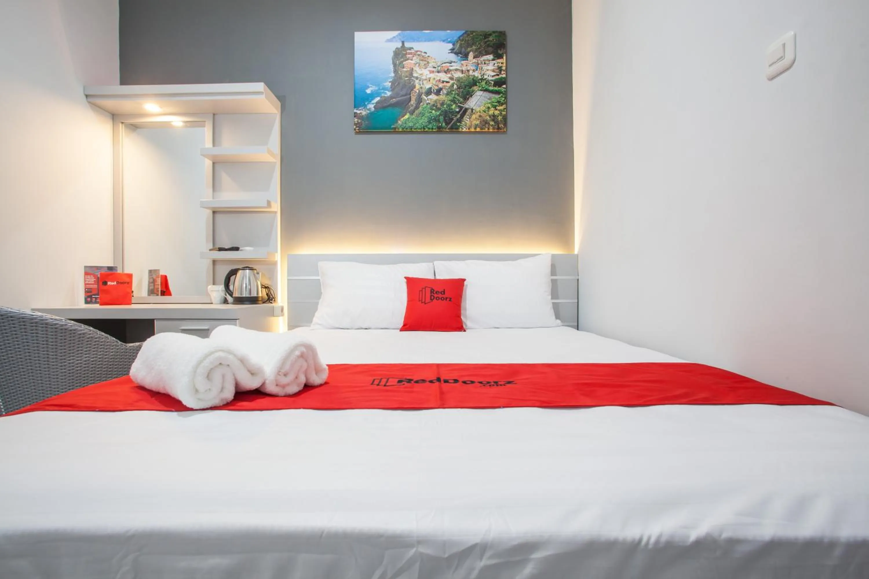 Bedroom, Bed in RedDoorz Plus near Politeknik Negeri Malang