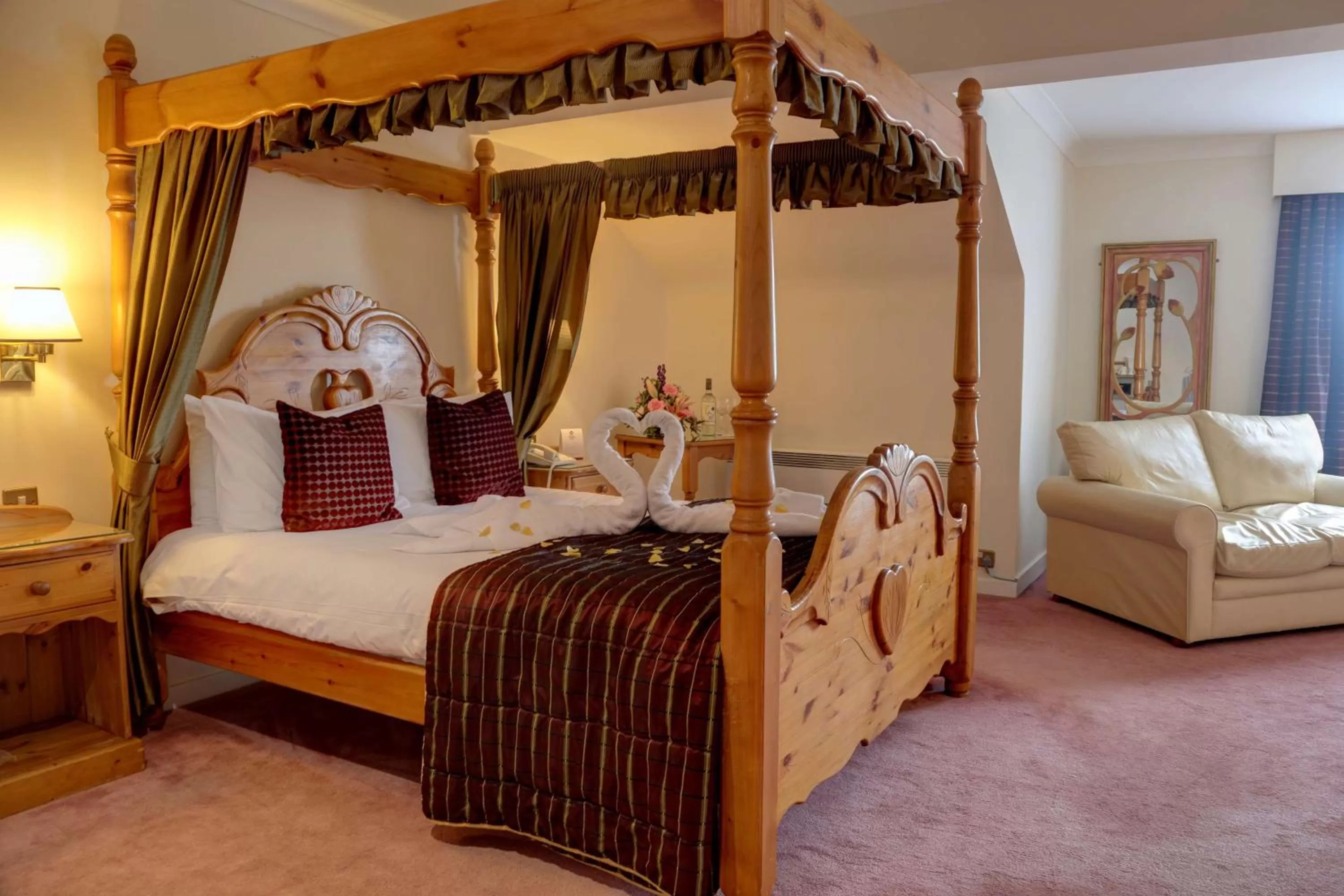 Photo of the whole room, Bed in Best Western Plus Bentley Hotel