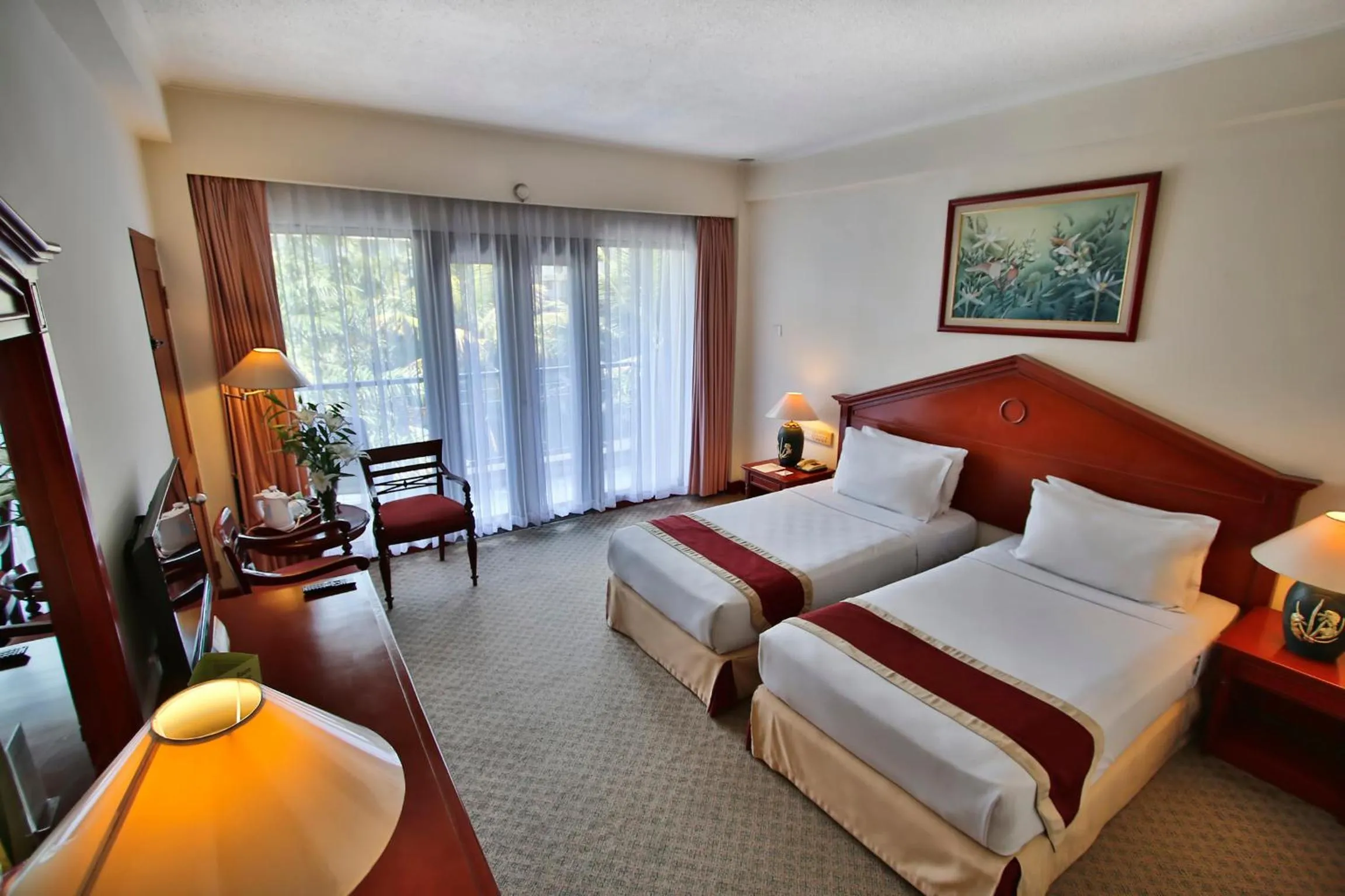 TV and multimedia, Bed in The Jayakarta Suites Bandung