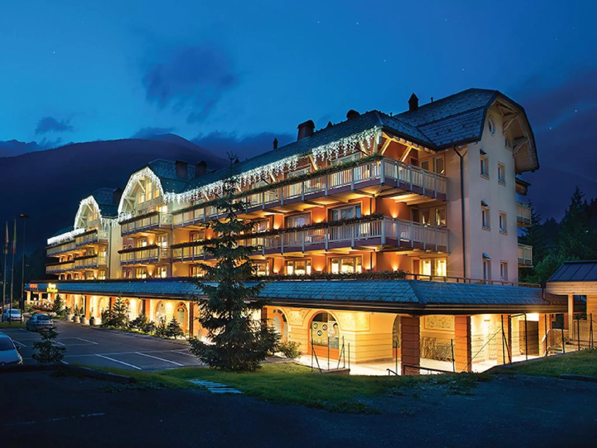Property Building in Residence Club Ponte Di Legno