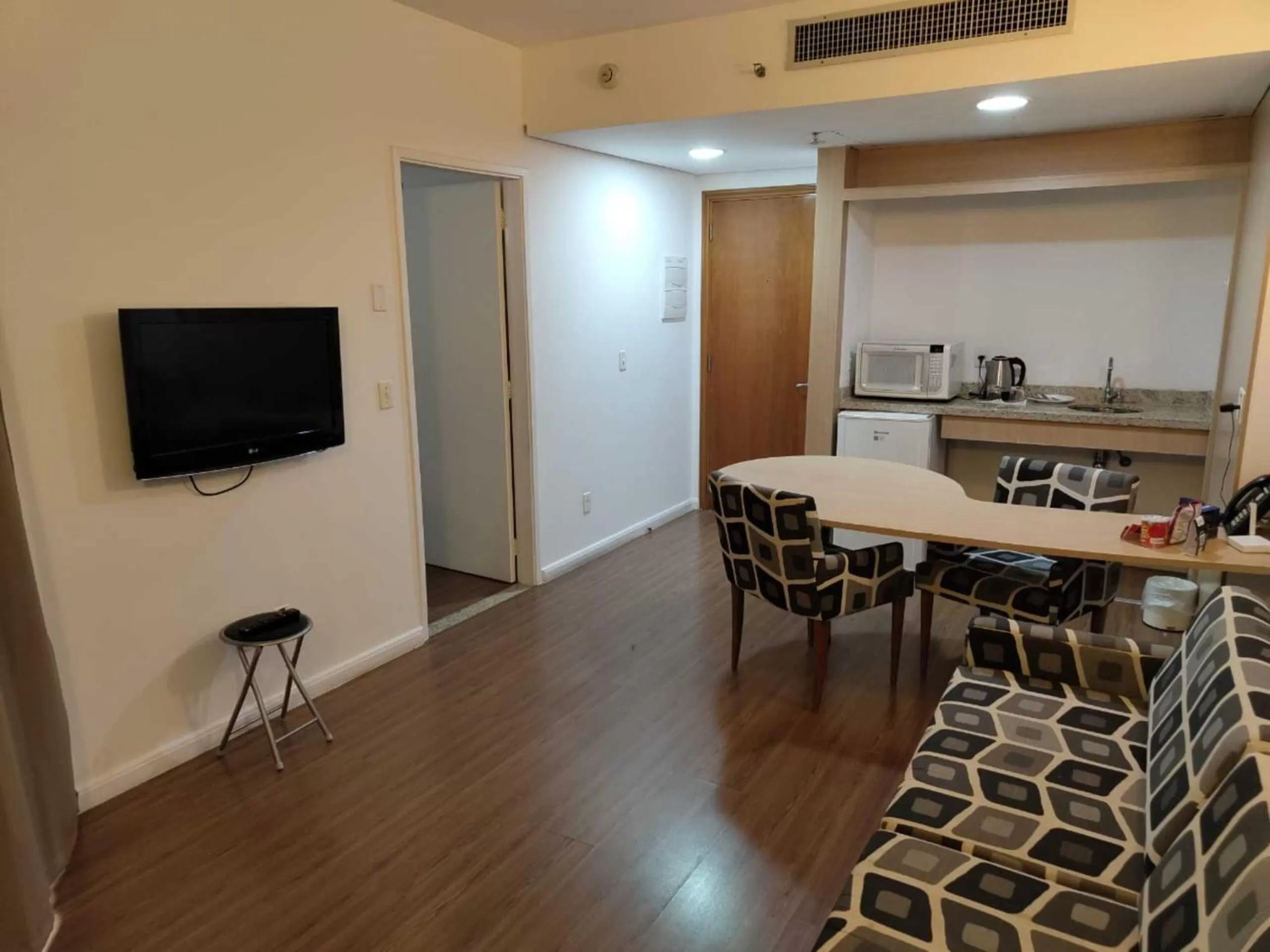 View (from property/room), Kitchen/Kitchenette in Summit Suítes Hotel Santos