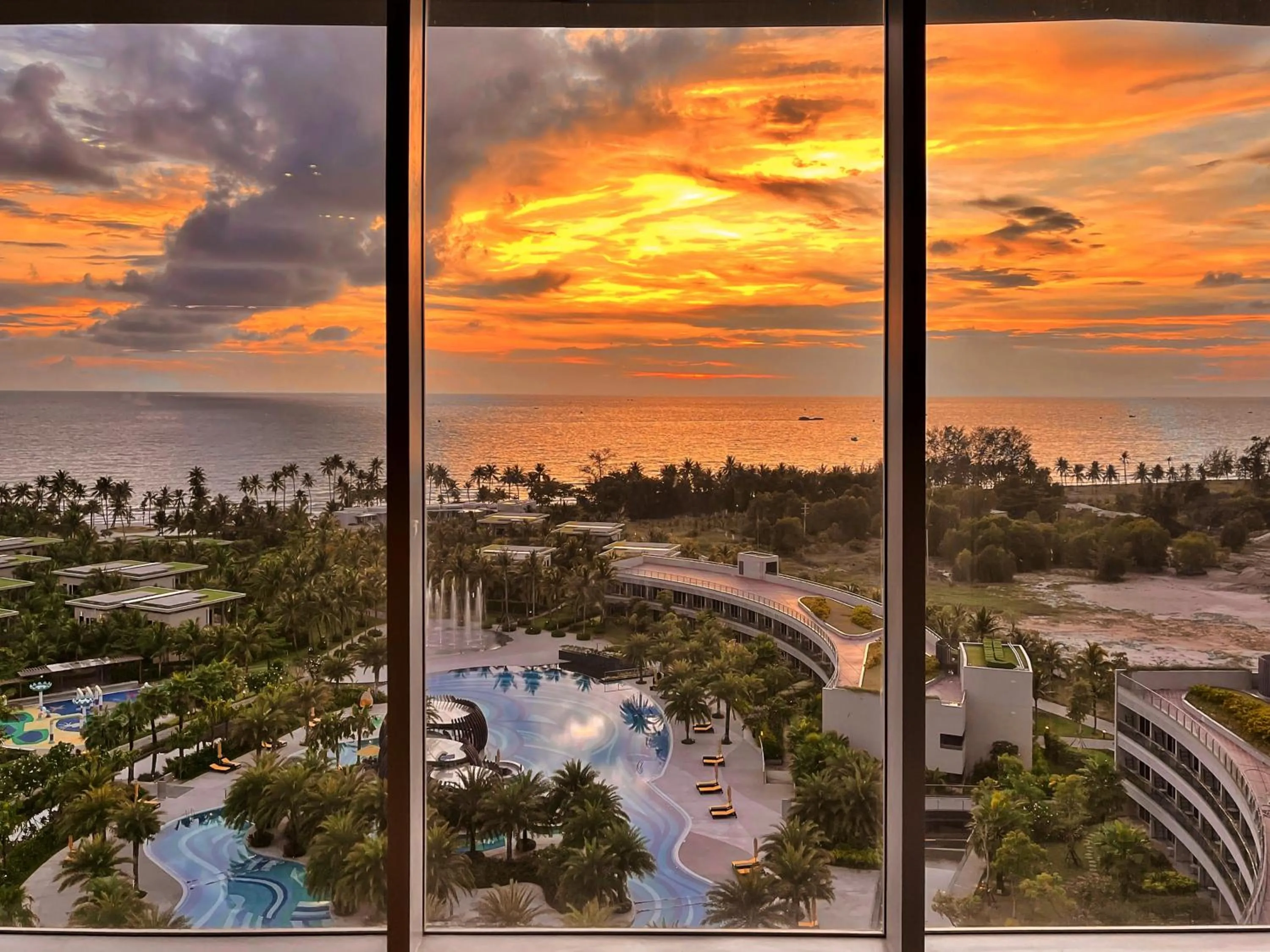 Restaurant/places to eat in Pullman Phu Quoc Beach Resort