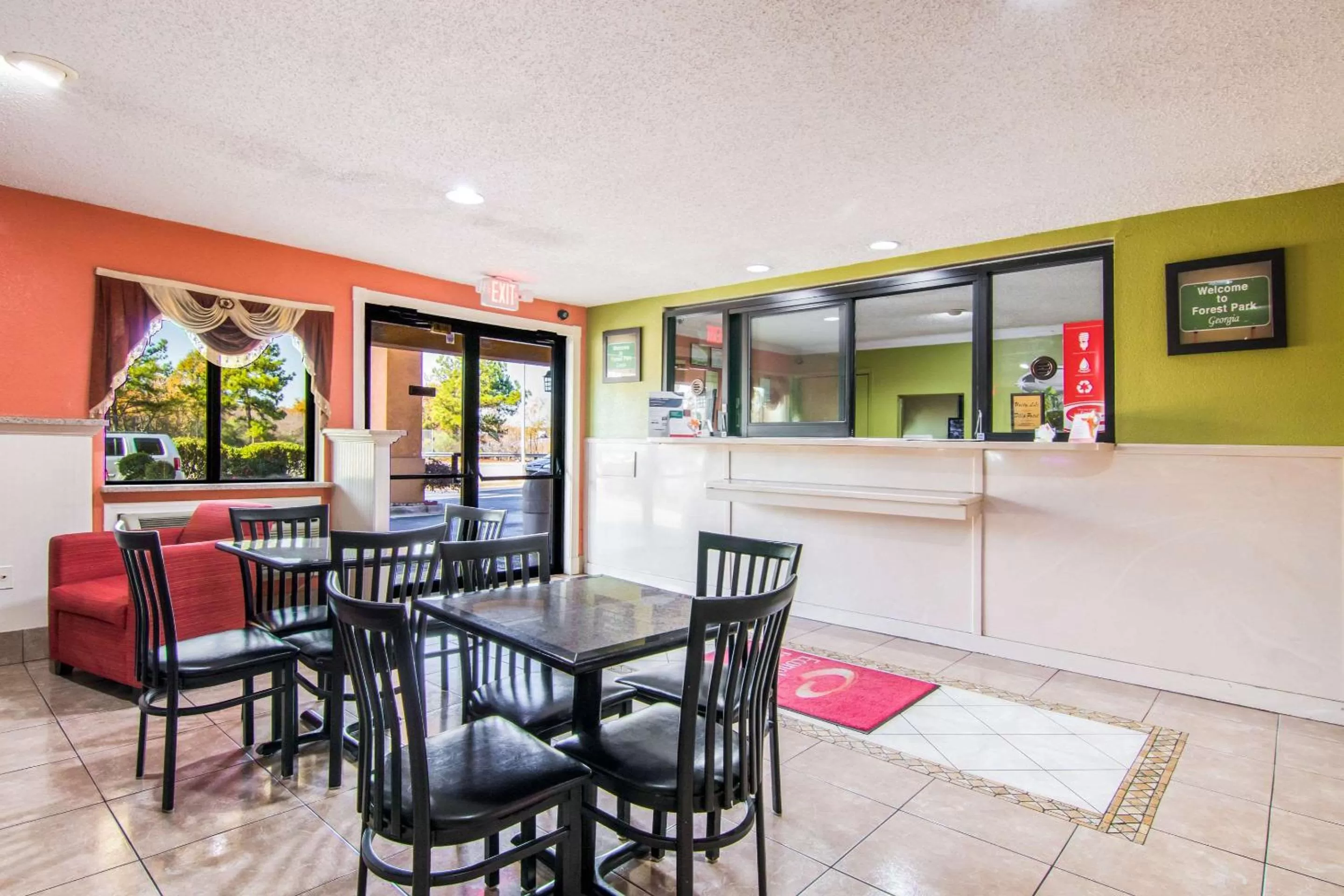 Lobby or reception in Econo Lodge Atlanta Airport East