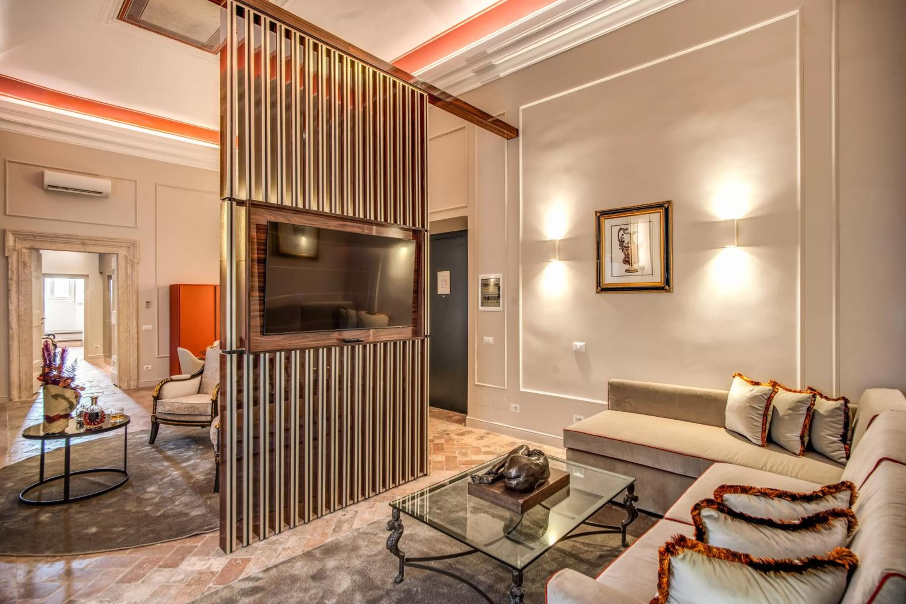 TV and multimedia in Eitch Borromini Palazzo Pamphilj