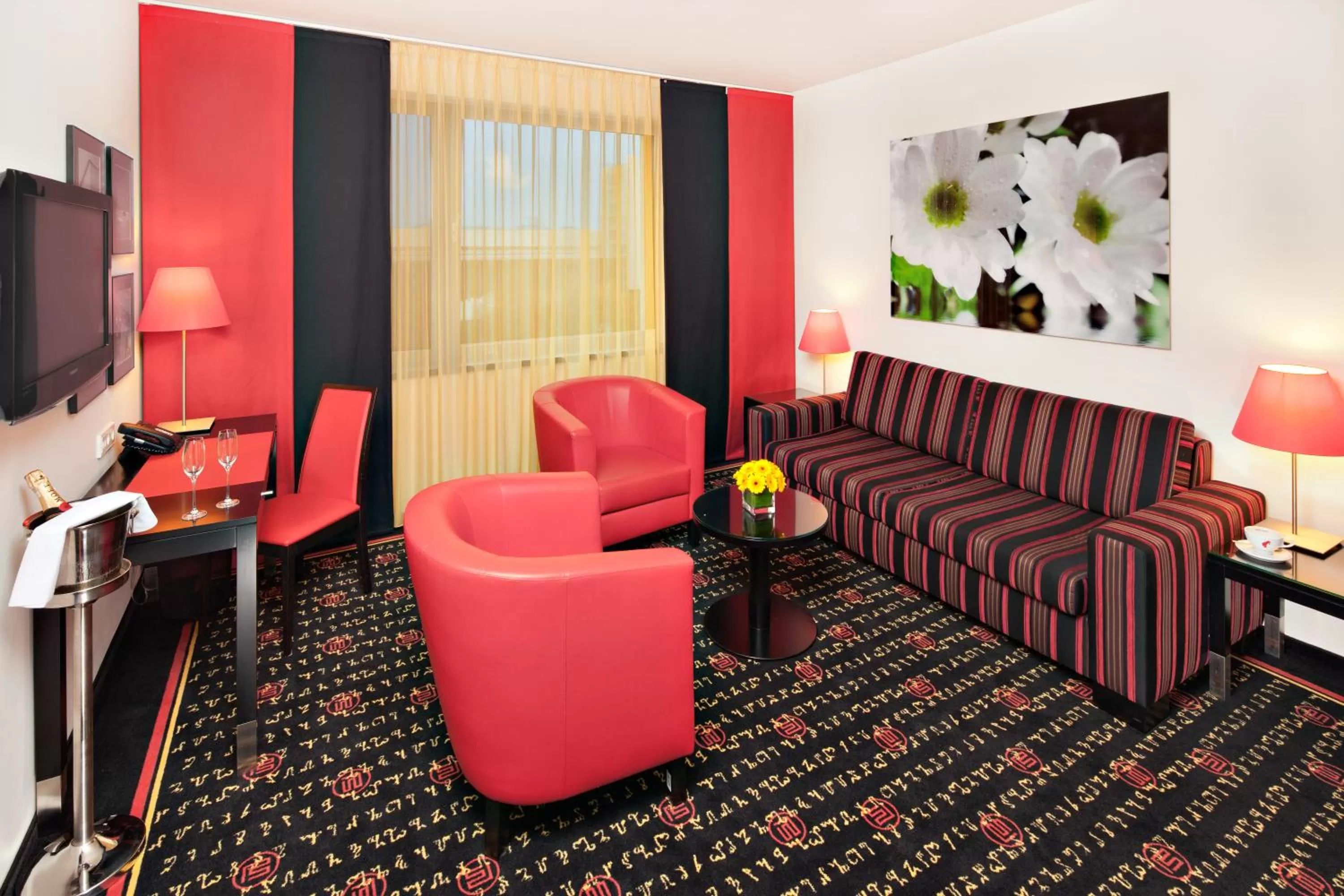 Photo of the whole room in Vienna House Easy by Wyndham Katowice