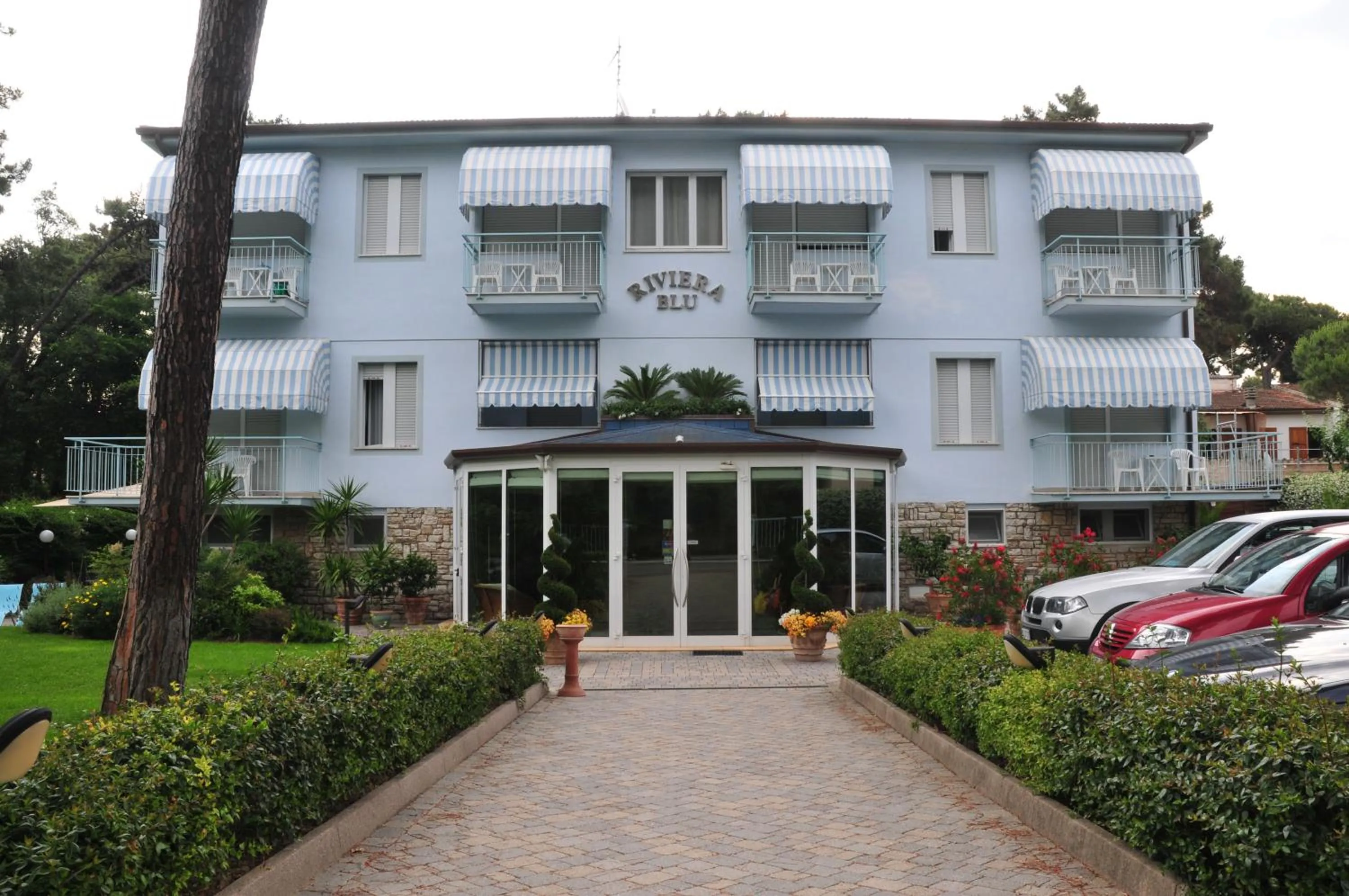 Facade/entrance in Hotel Riviera Blu