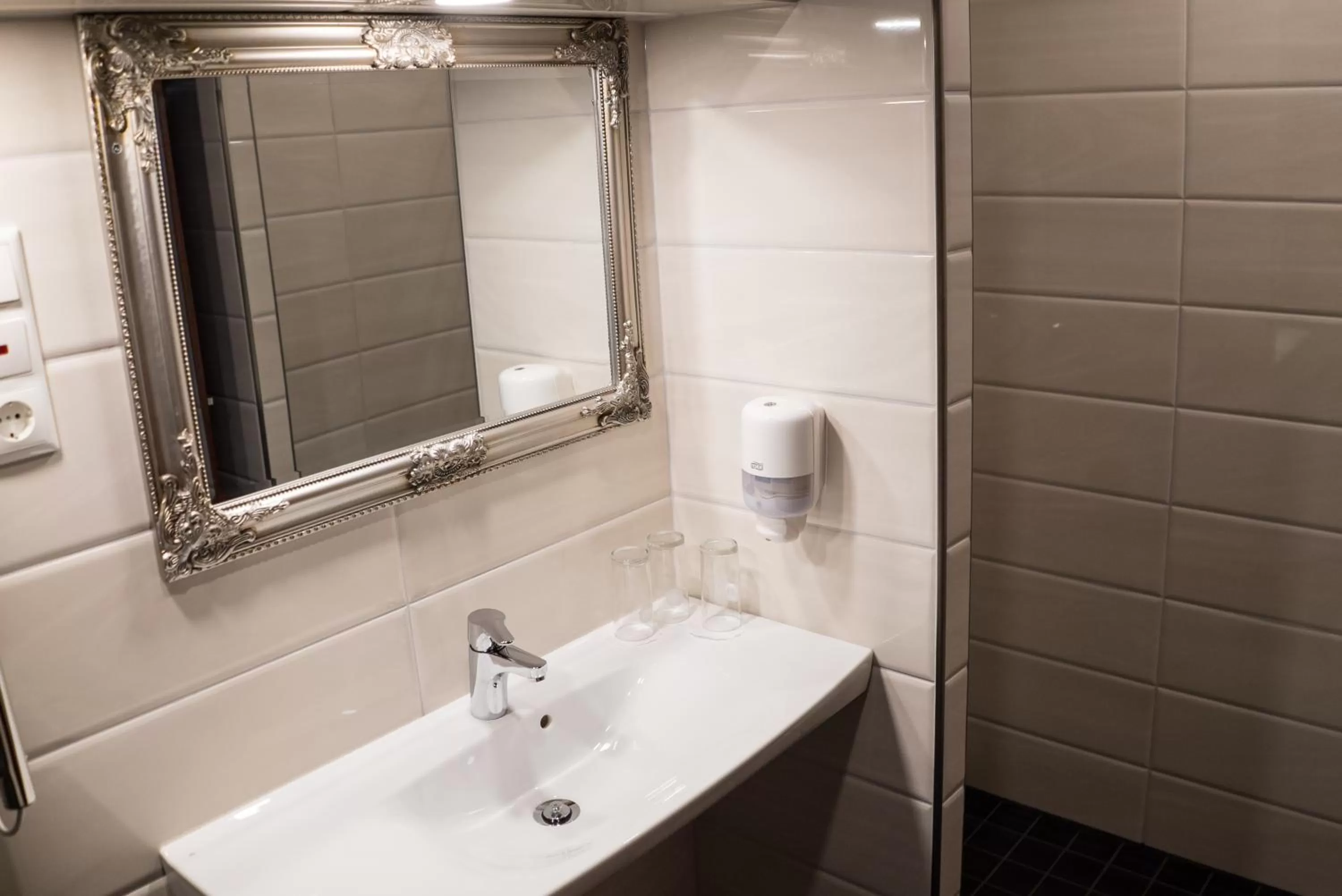 Bathroom in Aleksandri Guesthouse