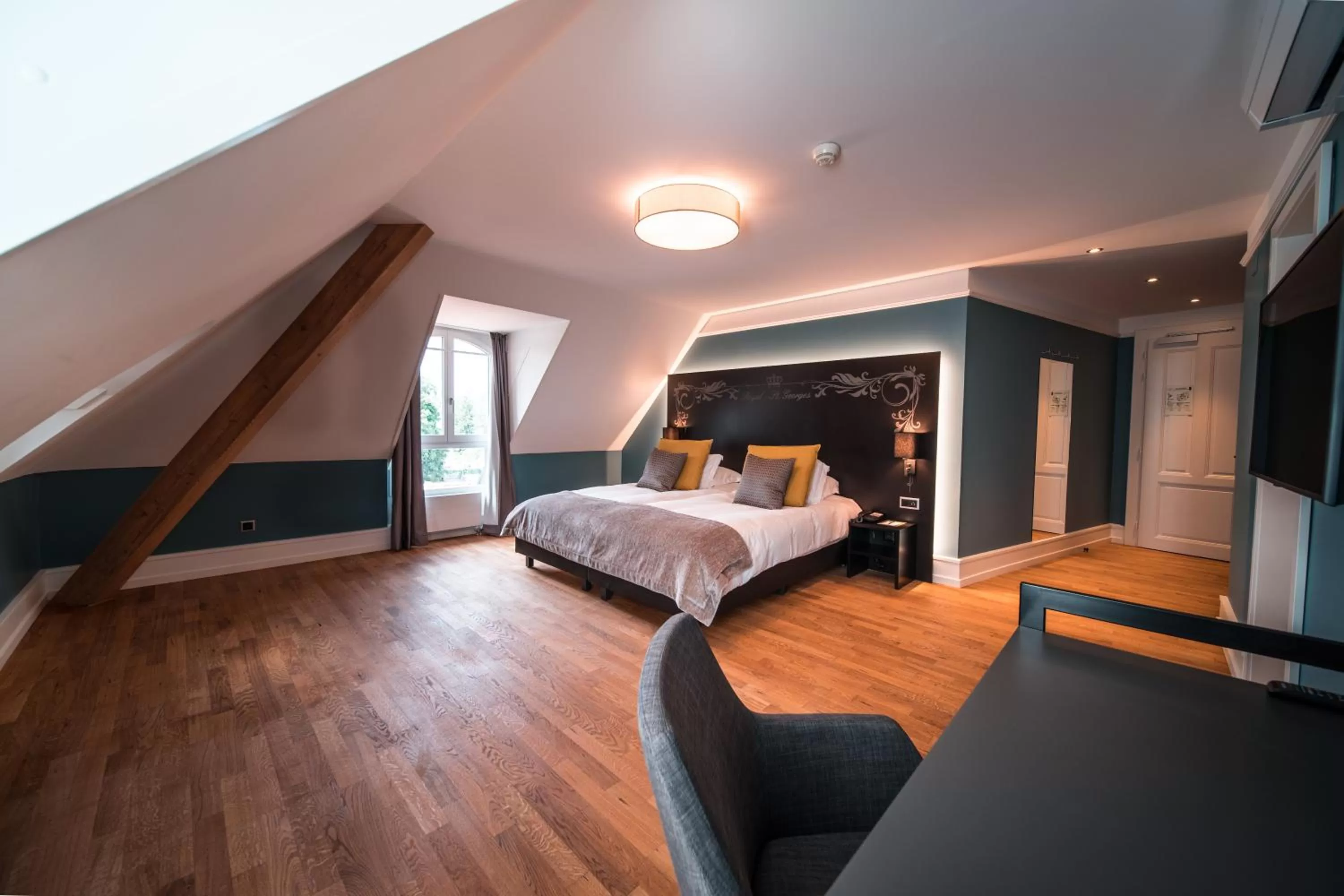 Bedroom, Bed in Royal St. Georges Hotel Interlaken - MGallery Collection